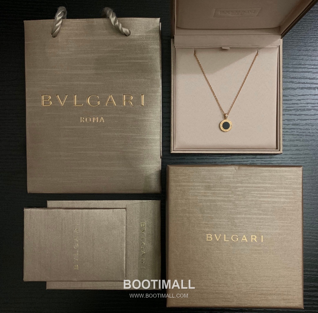 Bvlgari Brass Gold Plated Necklace with Double Sided Disc Pendant Onyx Mother of Pearl 불가리 황동 베이스 금도금 네클리스 더블 사이드 디스크 펜던트 오닉스 자개 6