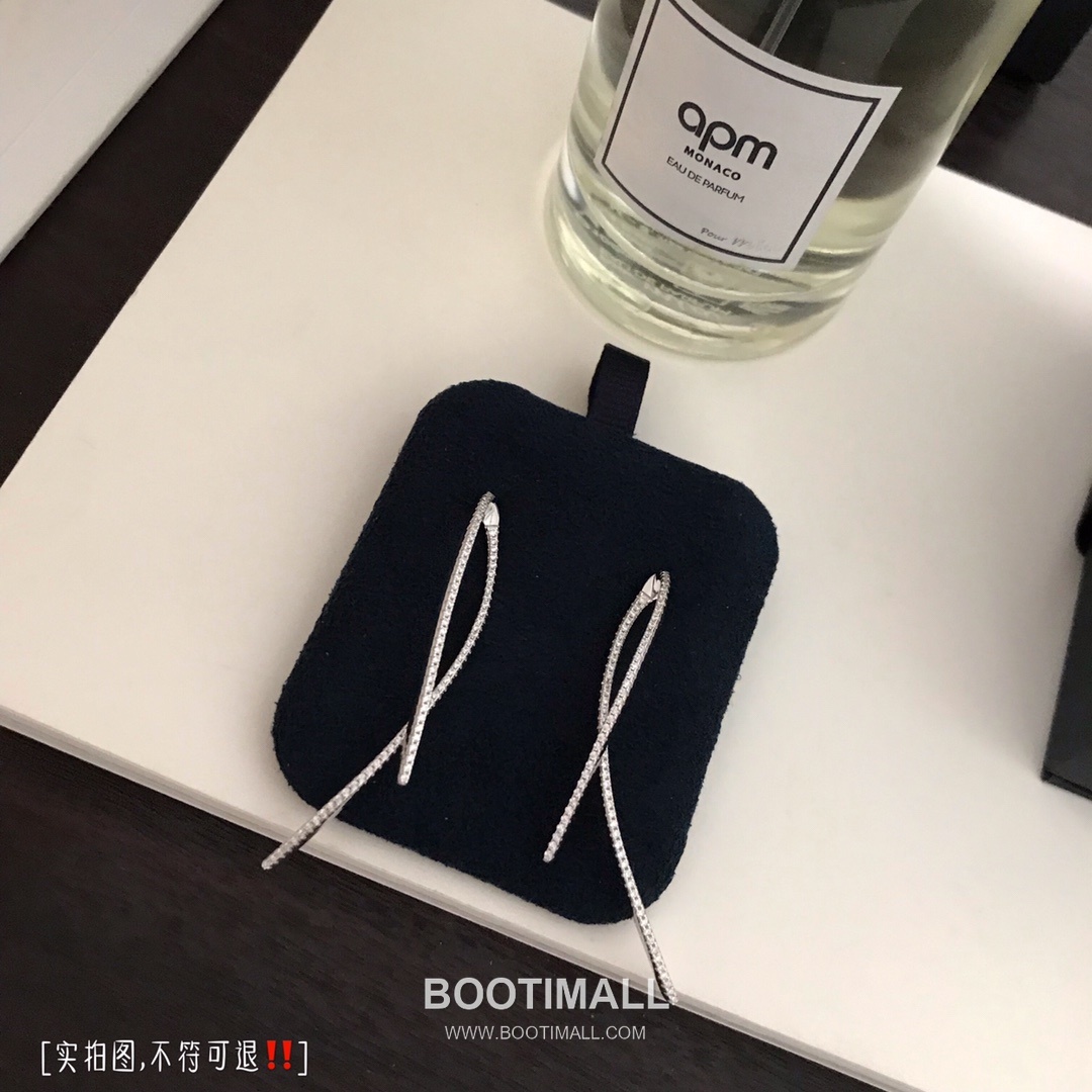 APM Monaco Sterling Silver 925 Gold Plated Earring with Line Design Stud 에이피엠모나코 스털링 실버 925 금도금 이어링 라인 디자인 스터드 5