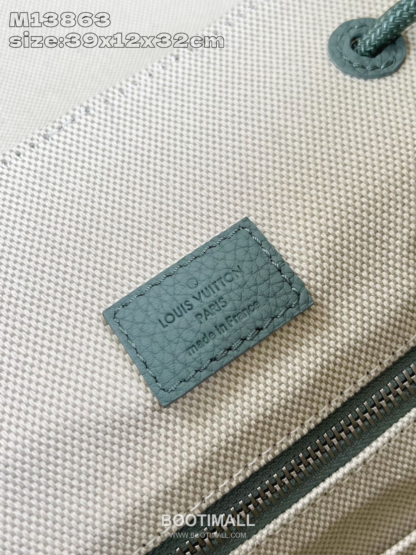 Louis Vuitton Christopher Taurillon Leather Backpack with Side Pocket Strap Detail 루이비통 크리스토퍼 타우릴론 레더 백팩 M13863 32cm 9