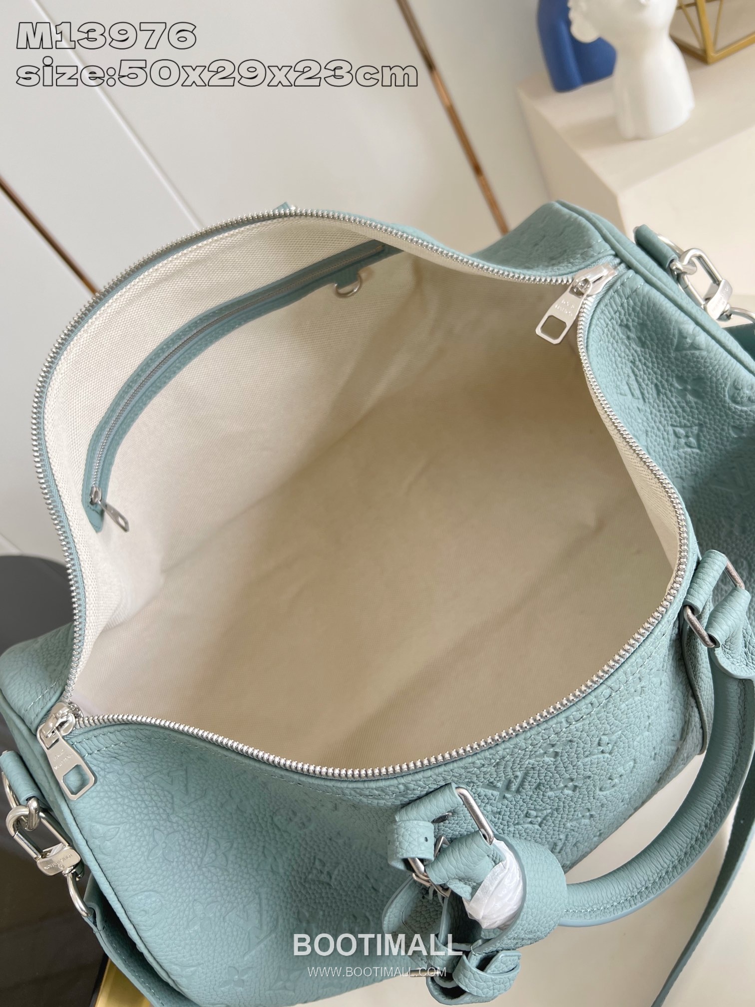 Louis Vuitton Keepall Bandoulière 50 Taurillon Monogram Leather Duffle Bag with Strap Detail 루이비통 키폴 반둘리에 50 타우릴론 모노그램 레더 더플백 M13976 50cm 9