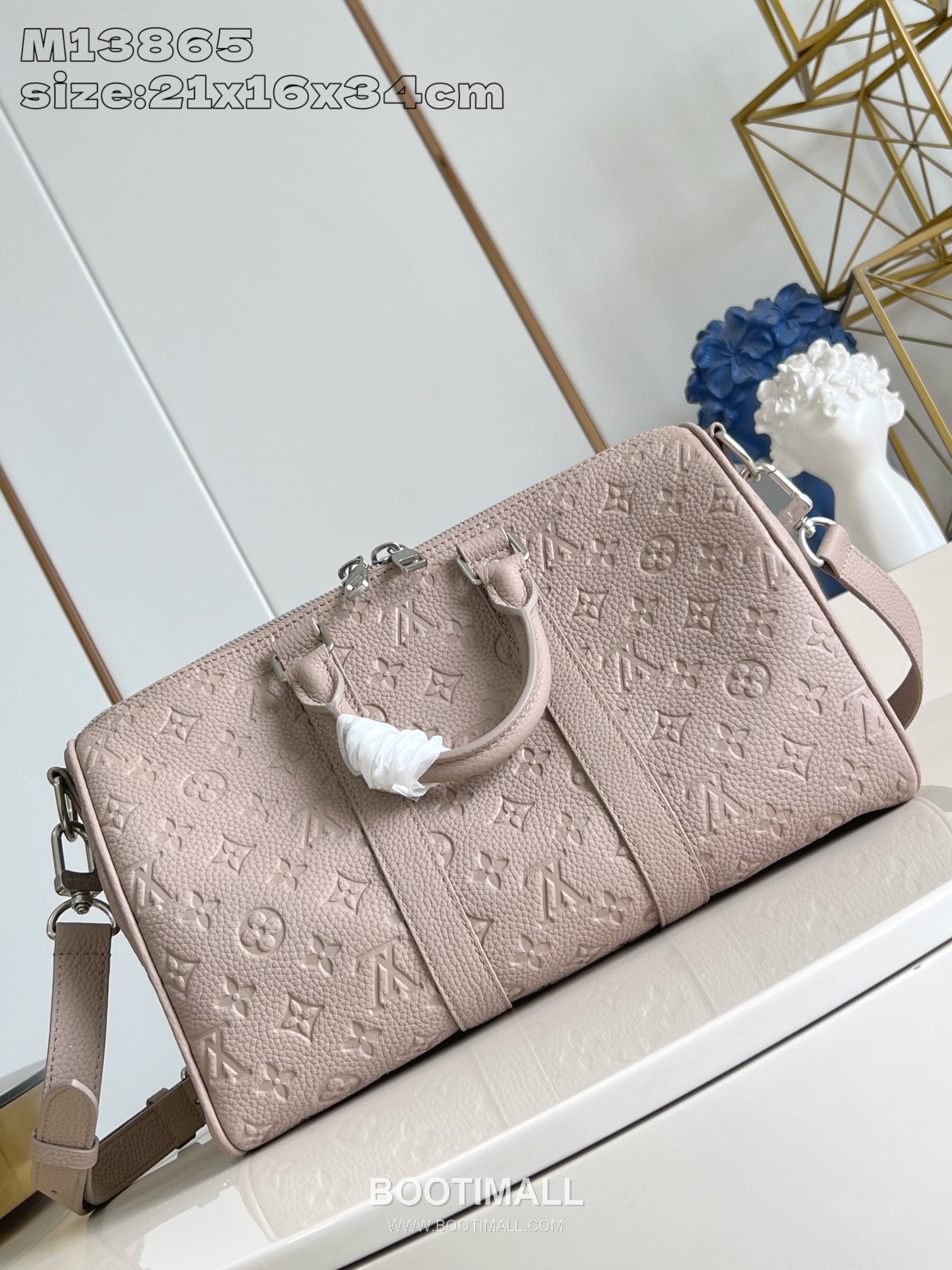 Louis Vuitton Keepall Bandoulière 35 Taurillon Leather Duffle Bag with Strap Tag Detail 루이비통 키폴 반둘리에 35 타우릴론 레더 더플백 M13865 34cm 6