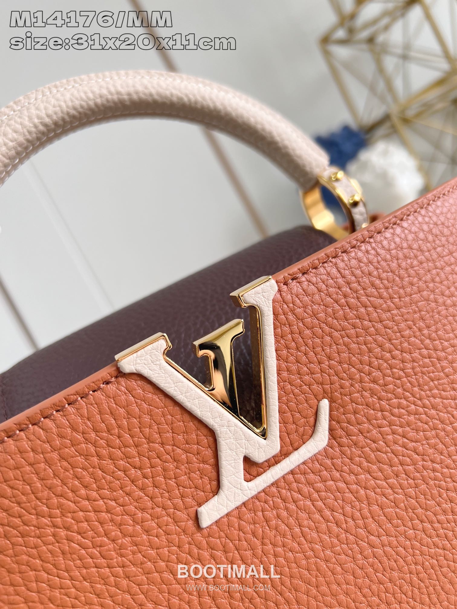 Louis Vuitton Capucines Taurillon Leather Top Handle Bag with Flap Logo Detail 루이비통 카퓌신 타우릴론 레더 탑핸들백 M14176 31cm 2