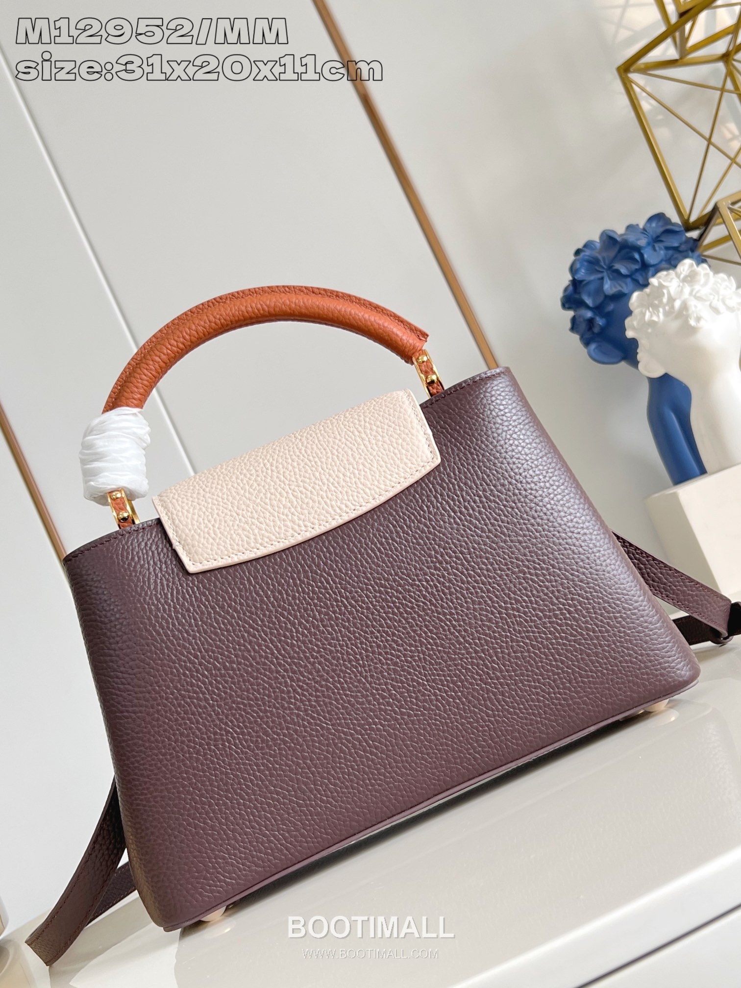 Louis Vuitton Capucines Taurillon Leather Top Handle Bag with Flap Logo Detail 루이비통 카퓌신 타우릴론 레더 탑핸들백 M14176 31cm 4