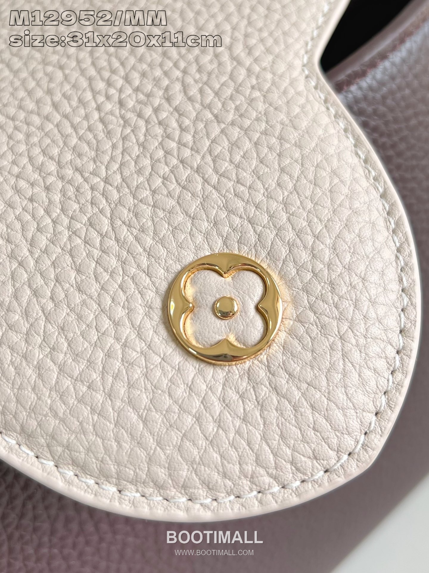 Louis Vuitton Capucines Taurillon Leather Top Handle Bag with Flap Logo Detail 루이비통 카퓌신 타우릴론 레더 탑핸들백 M14176 31cm 7