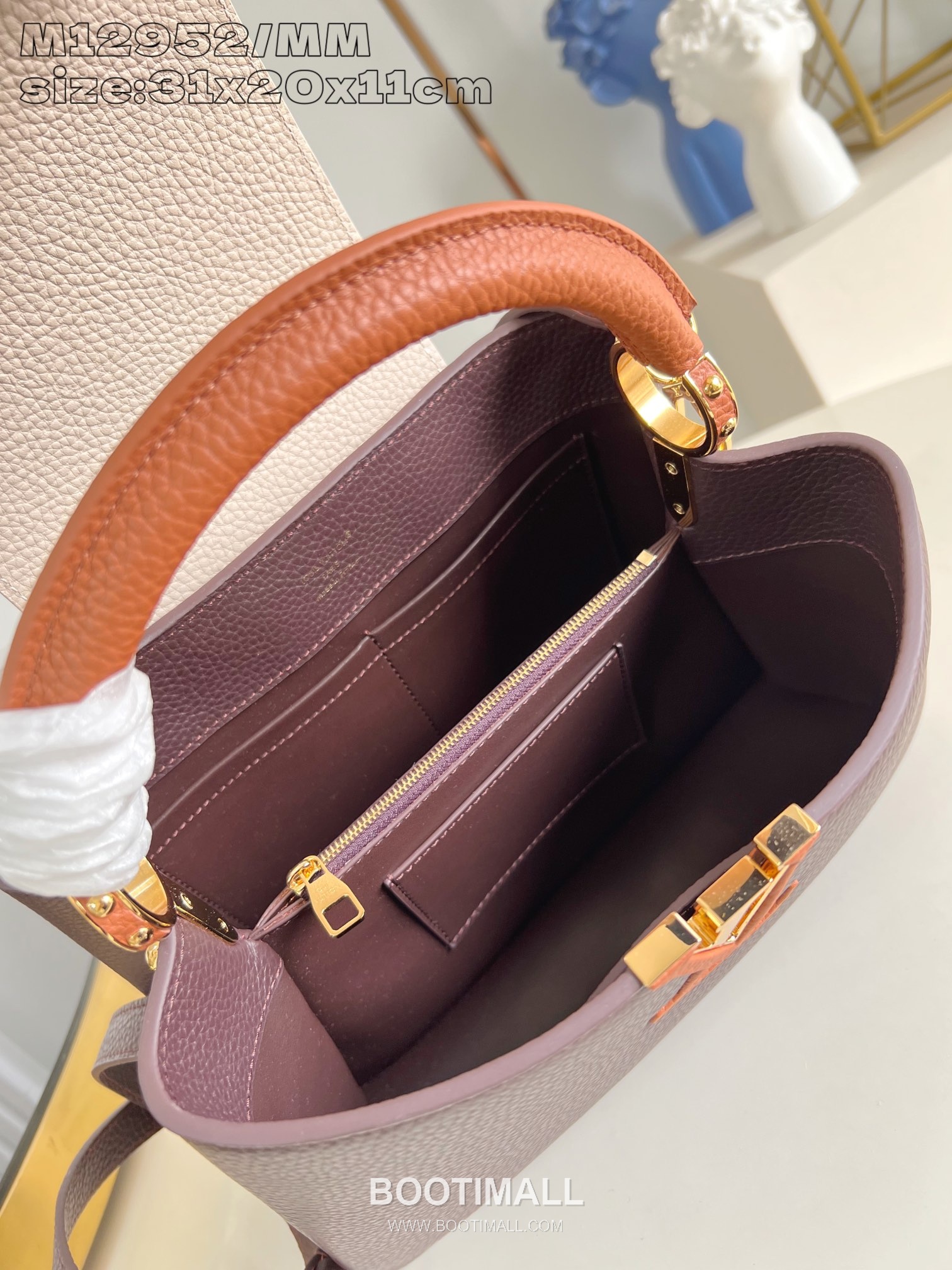 Louis Vuitton Capucines Taurillon Leather Top Handle Bag with Flap Logo Detail 루이비통 카퓌신 타우릴론 레더 탑핸들백 M14176 31cm 8