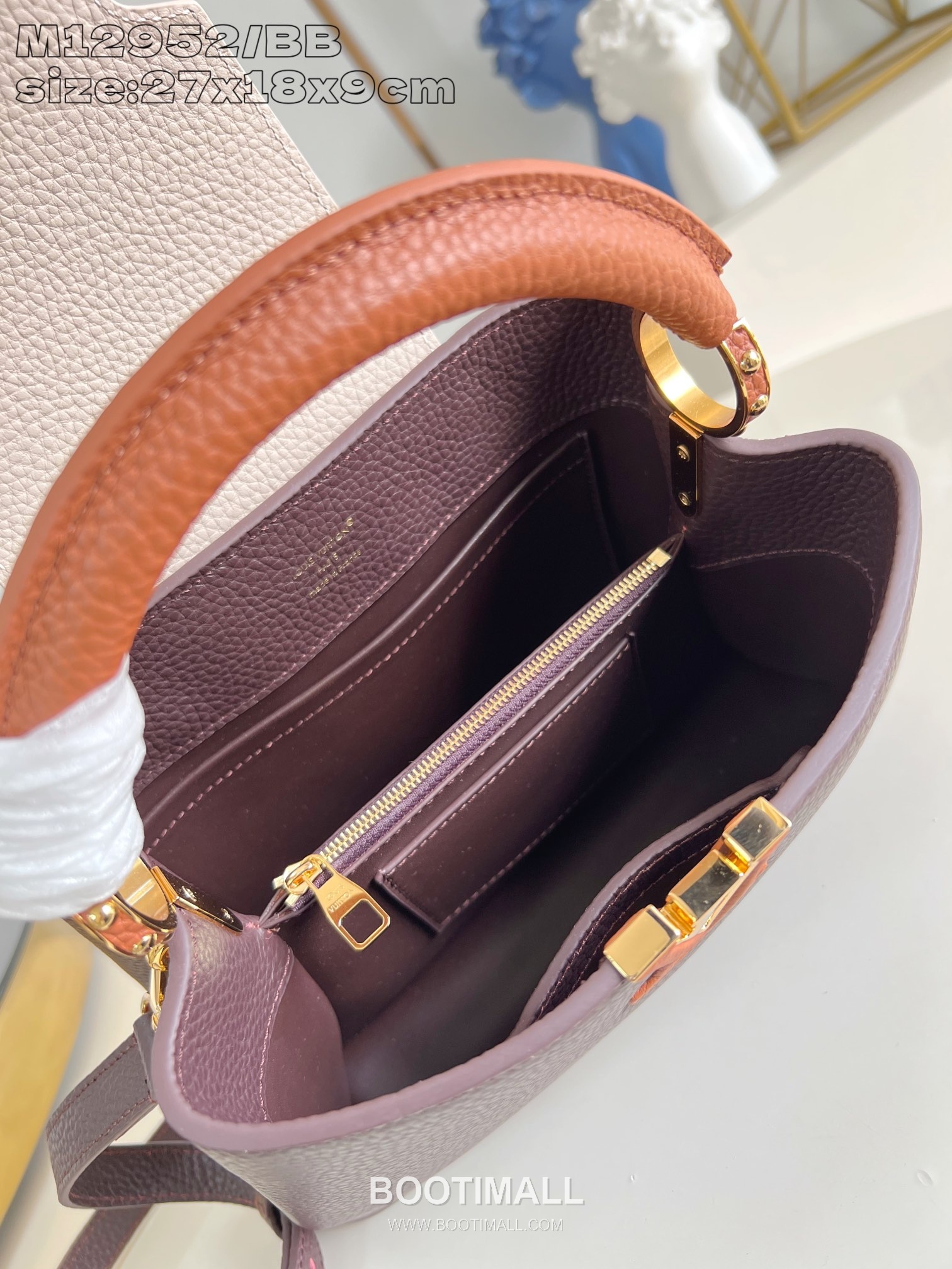 Louis Vuitton Capucines Taurillon Leather Top Handle Bag with Flap Logo Detail 루이비통 카퓌신 타우릴론 레더 탑핸들백 M14176 27cm 8