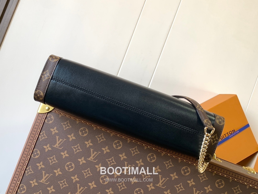 Louis Vuitton Nova Calfskin Leather Tote Bag with Chain Strap Monogram Canvas Trim 루이비통 노바 카프스킨 레더 토트백 M13137 37cm 4