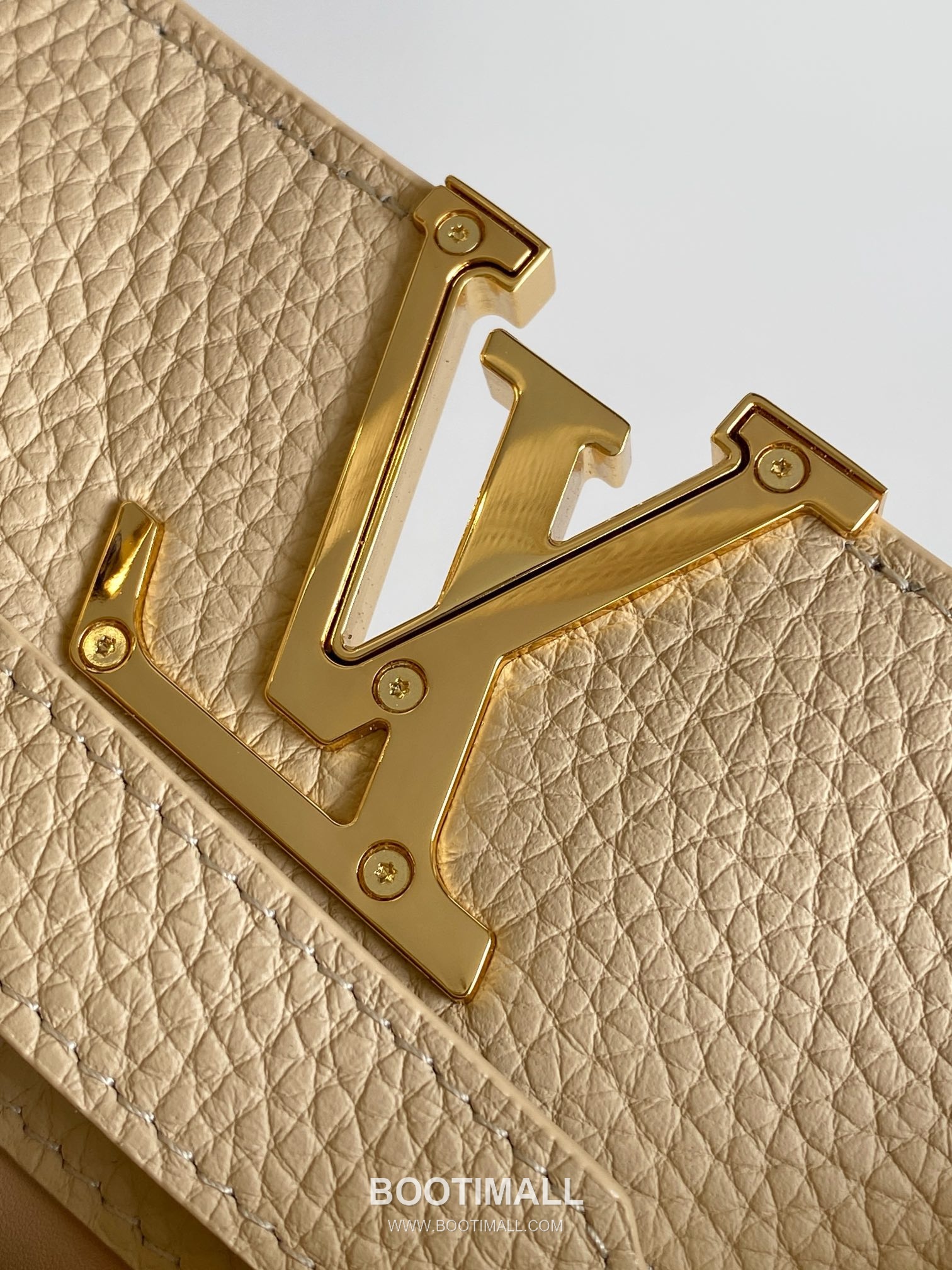 Louis Vuitton Calfskin Leather Top Handle Bag with Strap Lock Detail 루이비통 카프스킨 레더 탑핸들백 M25461 27cm 7
