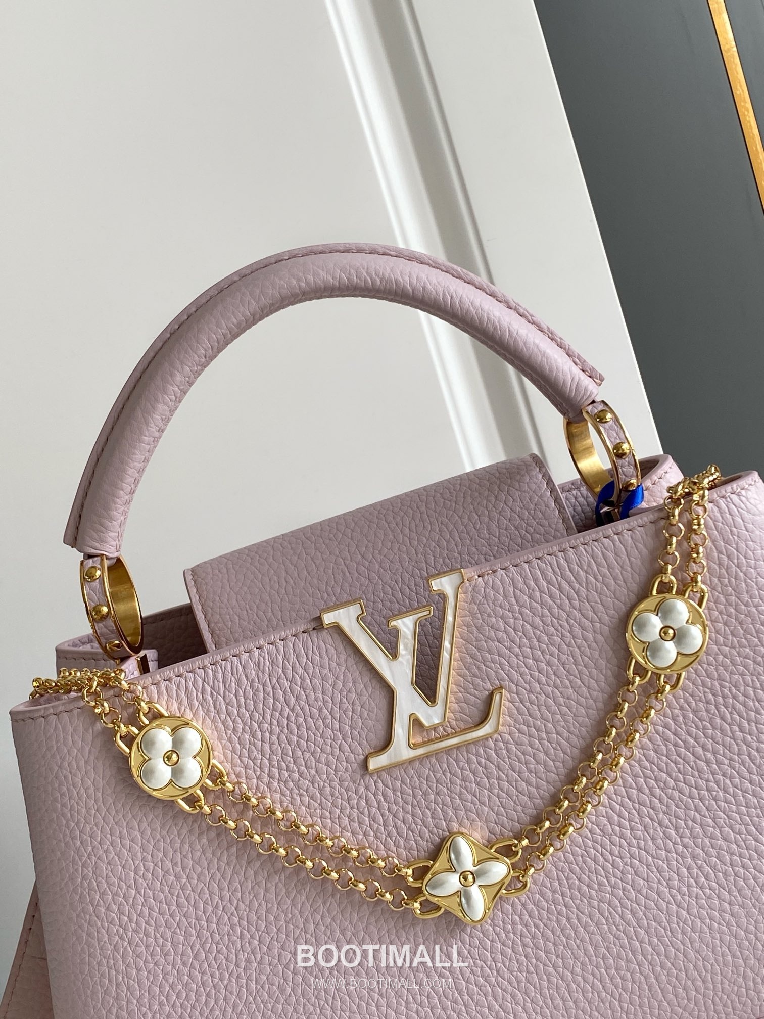 Louis Vuitton Calfskin Leather Top Handle Bag with Strap Lock Detail 루이비통 카프스킨 레더 탑핸들백 M25461 27cm 5