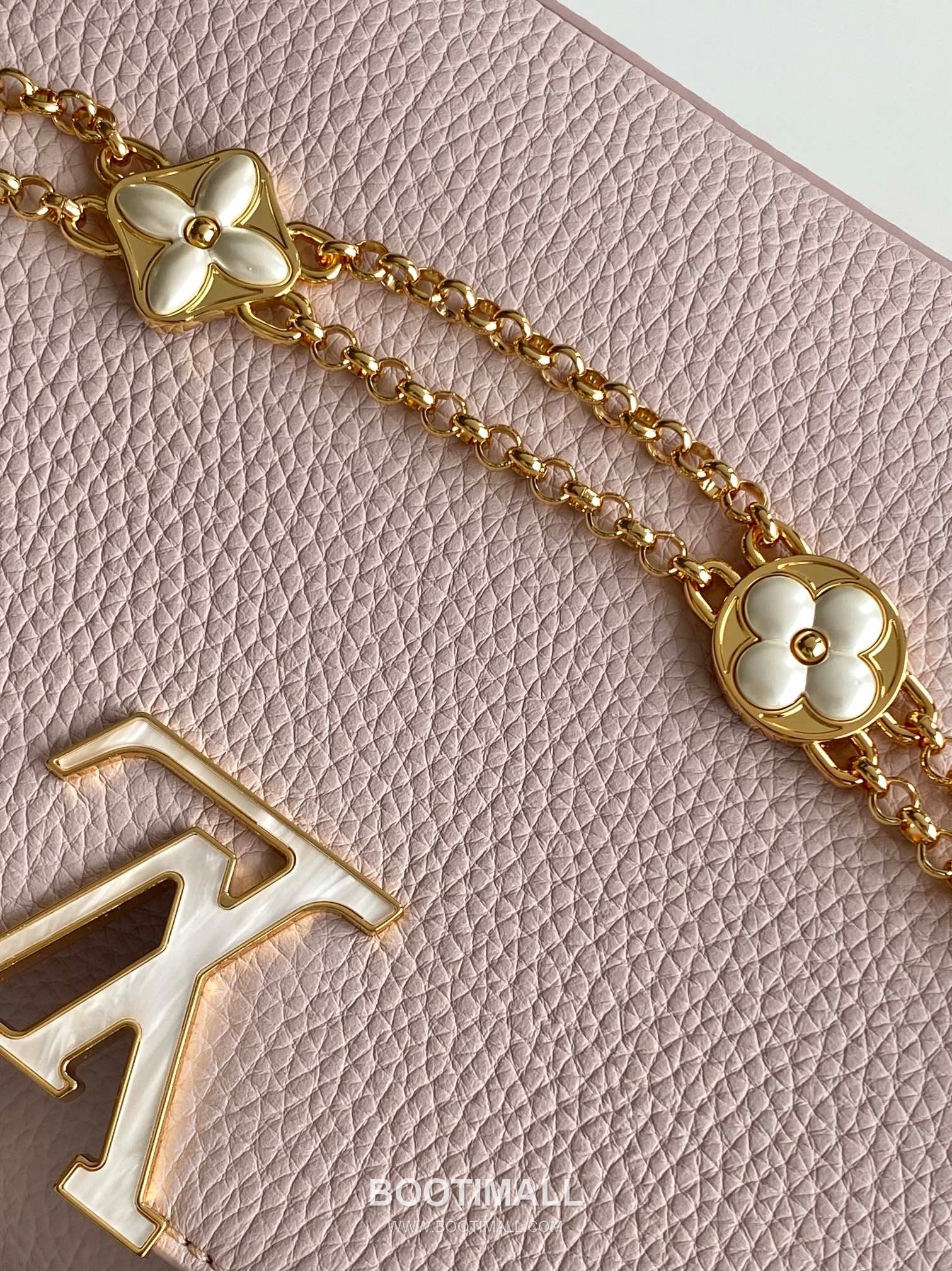 Louis Vuitton Calfskin Leather Top Handle Bag with Strap Lock Detail 루이비통 카프스킨 레더 탑핸들백 M25461 27cm 7