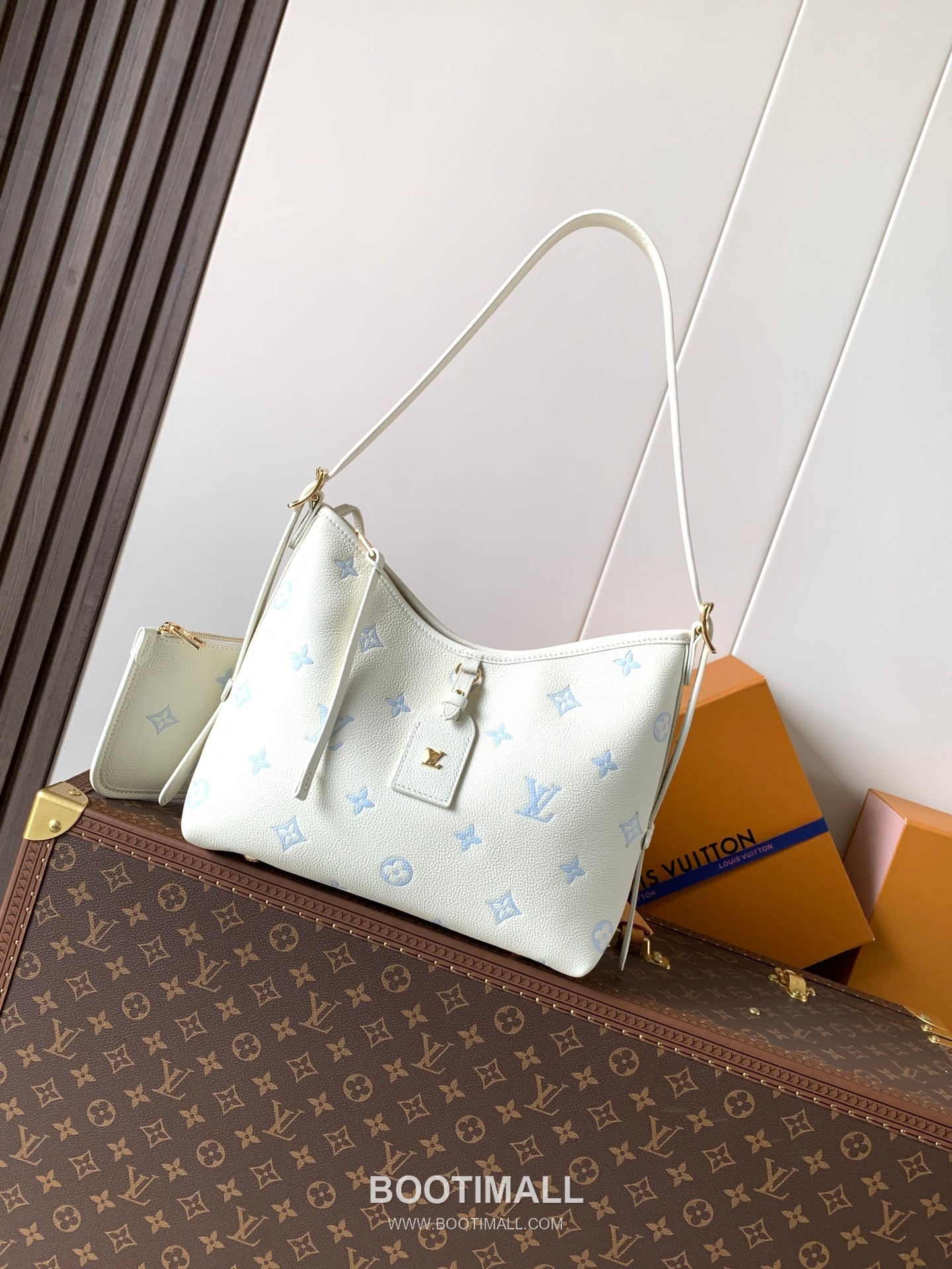 Louis Vuitton CarryAll PM Monogram Empreinte Calfskin Leather Hobo Tote Bag with Tag Strap Detail 루이비통 캐리올 PM 모노그램 앙프렝뜨 카프스킨 레더 호보 토트백 M27573 29cm 2