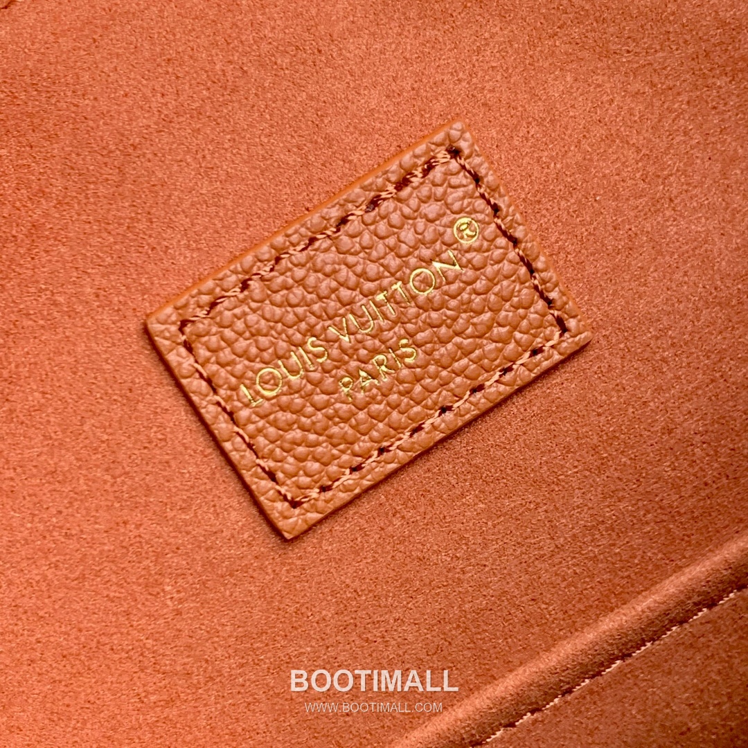 Louis Vuitton Low Key Cookie Calfskin Leather Shoulder Bag with Lock Pouch Detail 루이비통 로우키 쿠키 카프스킨 레더 숄더백 M14642 32cm 8