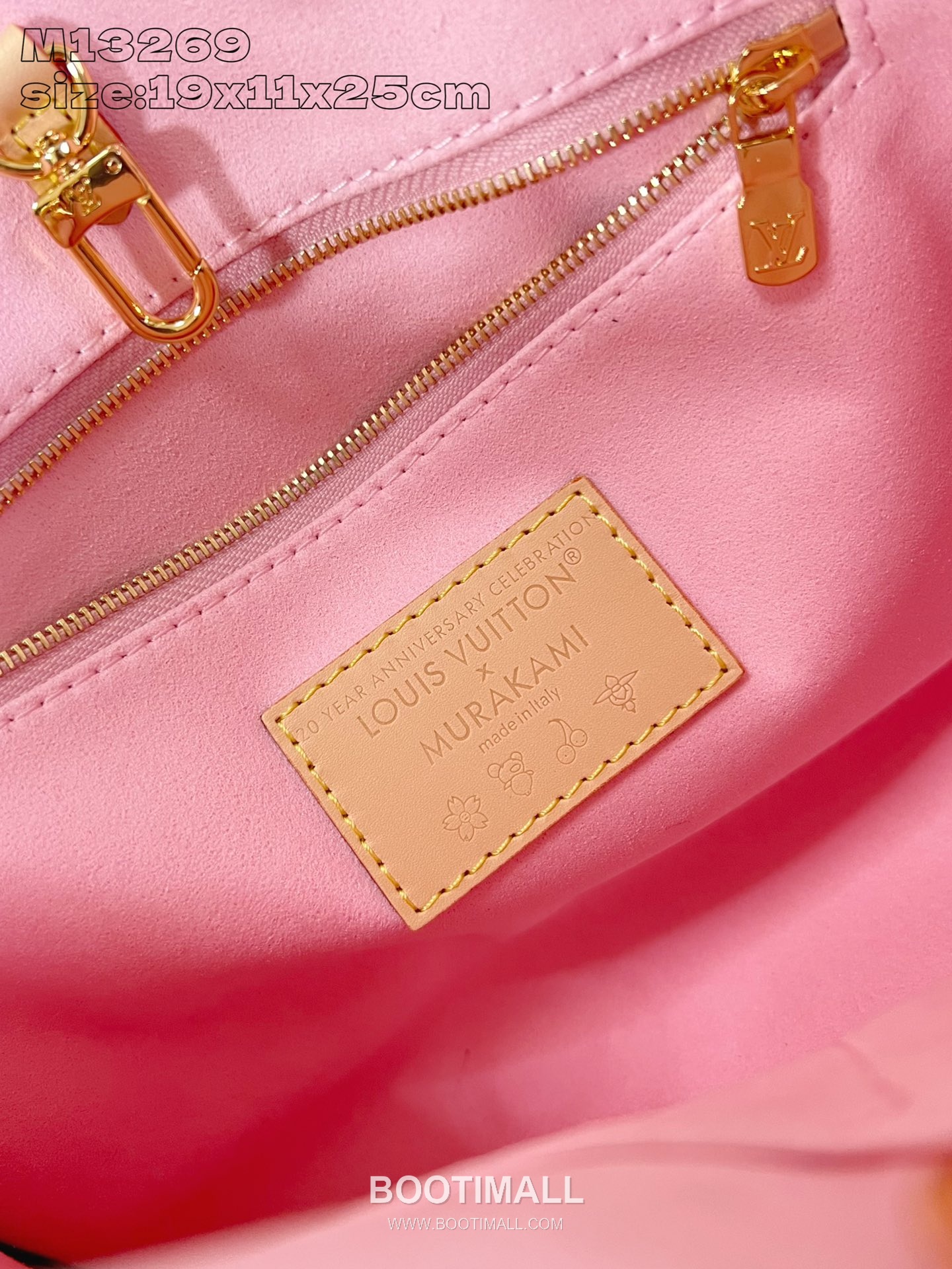 Louis Vuitton OnTheGo PM Monogram Canvas Tote Bag with Cherry Blossom Charm Detail 루이비통 온더고 PM 모노그램 캔버스 토트백 M13269 25cm 14