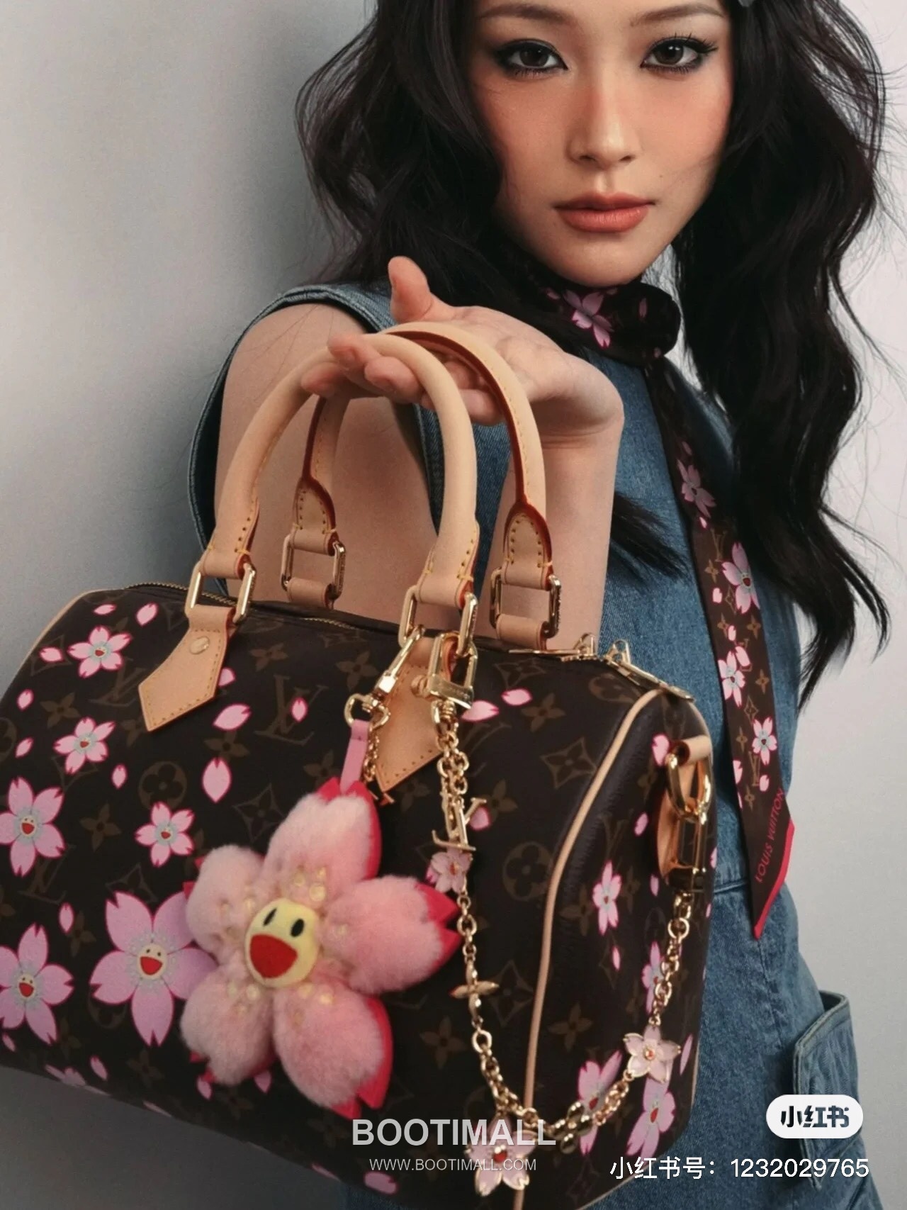 Louis Vuitton Speedy Bandoulière 25 Monogram Canvas Duffle Bag with Cherry Blossom Lock Strap Detail 루이비통 스피디 반둘리에 25 모노그램 캔버스 더플백 M14174 25cm 5