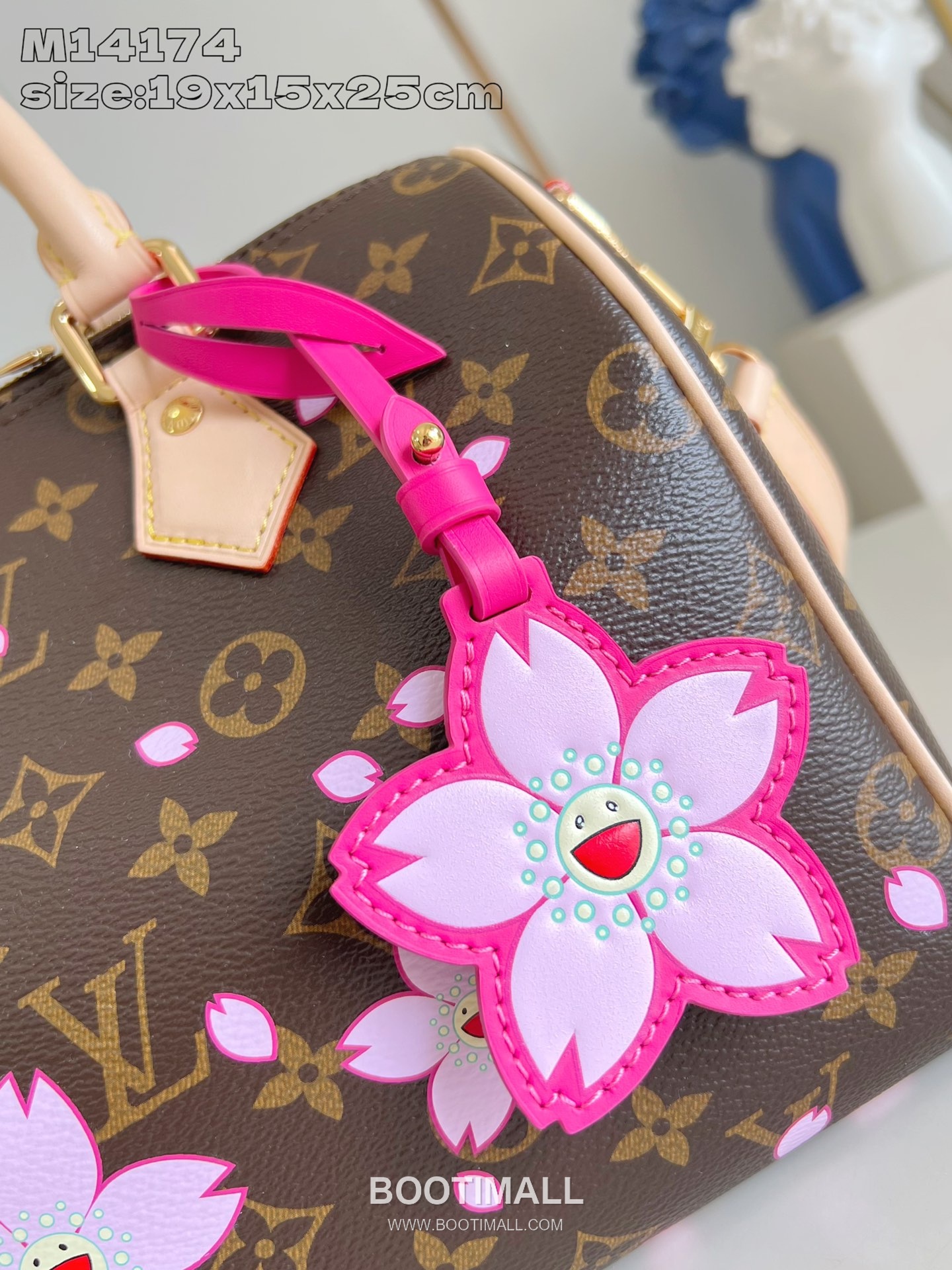 Louis Vuitton Speedy Bandoulière 25 Monogram Canvas Duffle Bag with Cherry Blossom Lock Strap Detail 루이비통 스피디 반둘리에 25 모노그램 캔버스 더플백 M14174 25cm 8