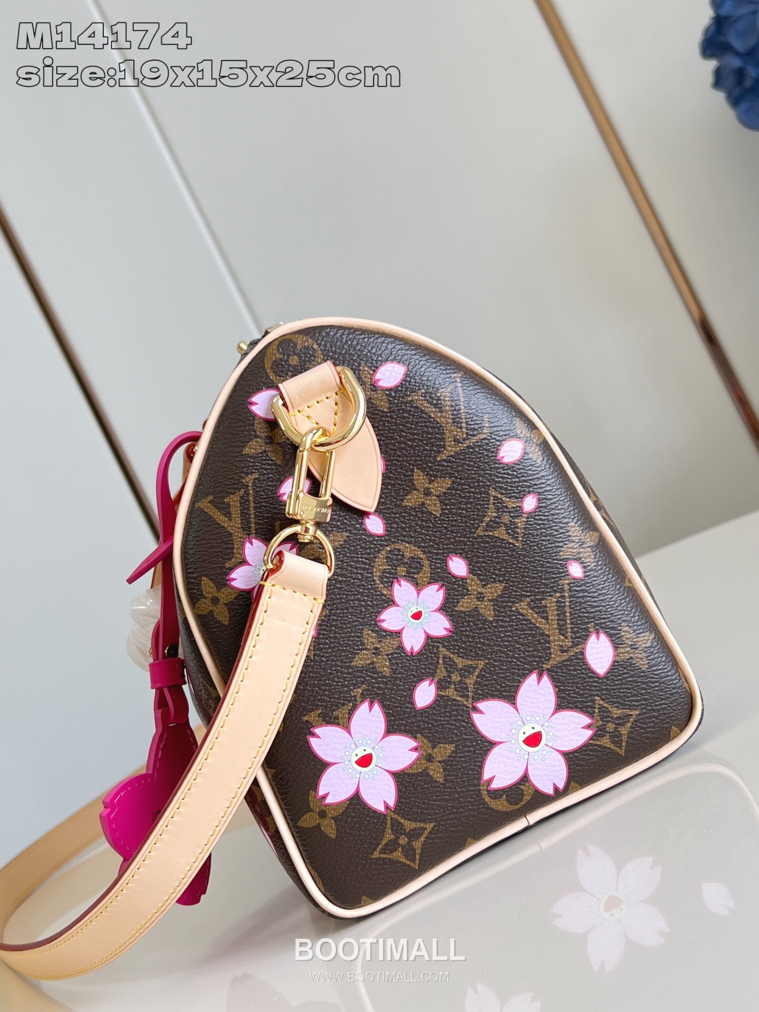 Louis Vuitton Speedy Bandoulière 25 Monogram Canvas Duffle Bag with Cherry Blossom Lock Strap Detail 루이비통 스피디 반둘리에 25 모노그램 캔버스 더플백 M14174 25cm 12