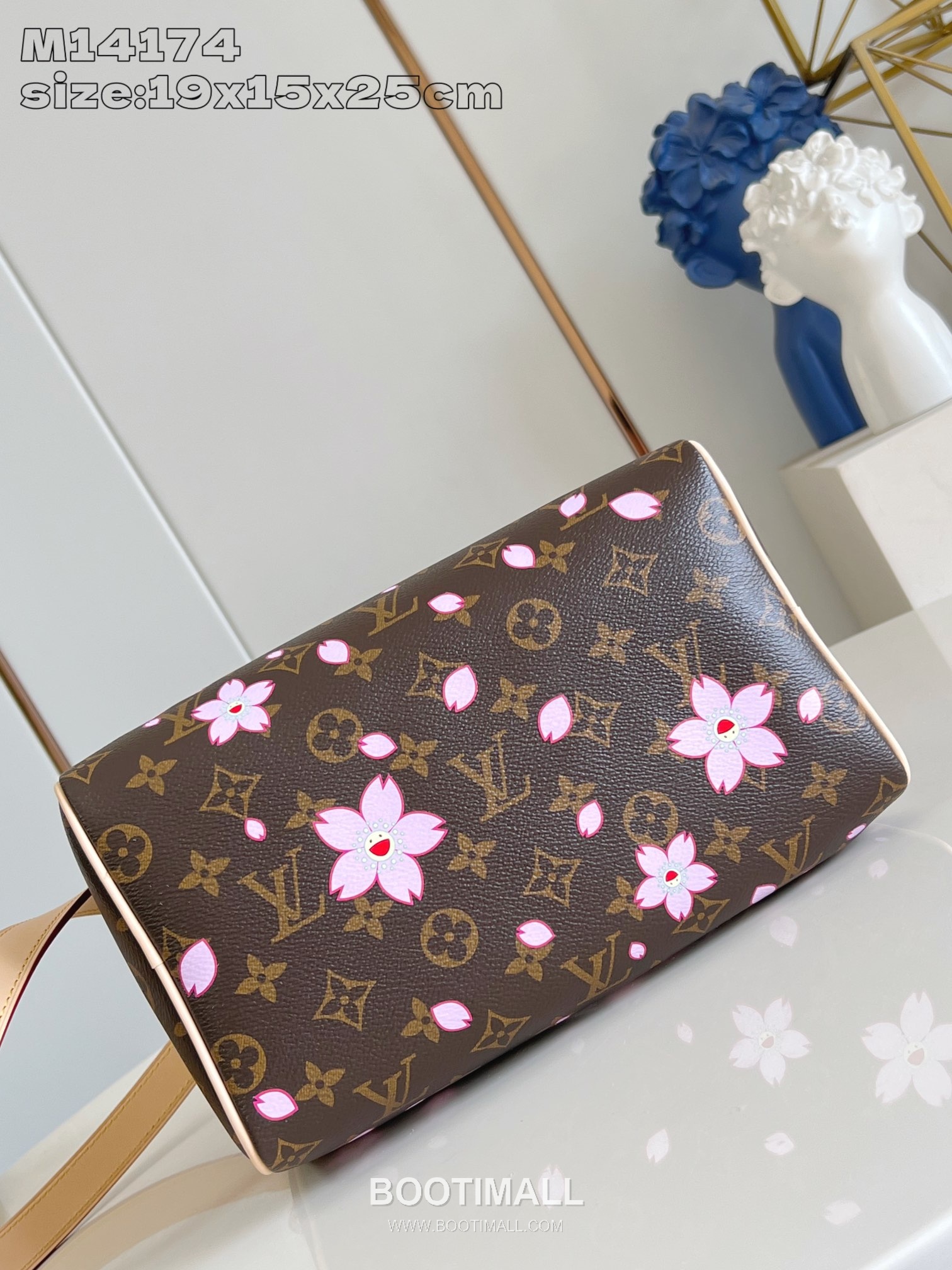 Louis Vuitton Speedy Bandoulière 25 Monogram Canvas Duffle Bag with Cherry Blossom Lock Strap Detail 루이비통 스피디 반둘리에 25 모노그램 캔버스 더플백 M14174 25cm 13