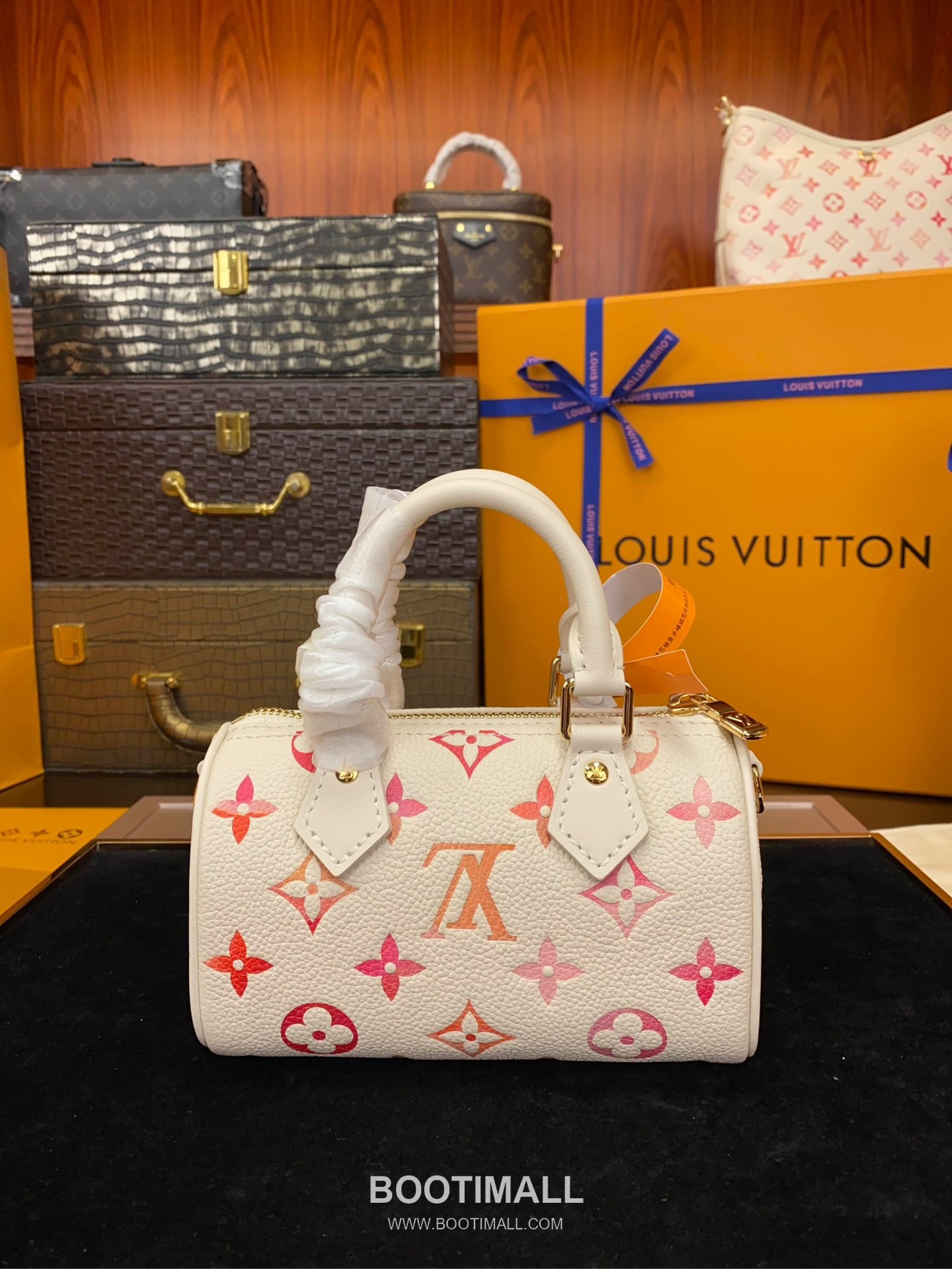 Louis Vuitton Nano Speedy Monogram Empreinte Calfskin Leather Duffle Bag with Strap Watercolor Detail 루이비통 나노 스피디 모노그램 앙프렝뜨 카프스킨 레더 더플백 M83452 16cm 4