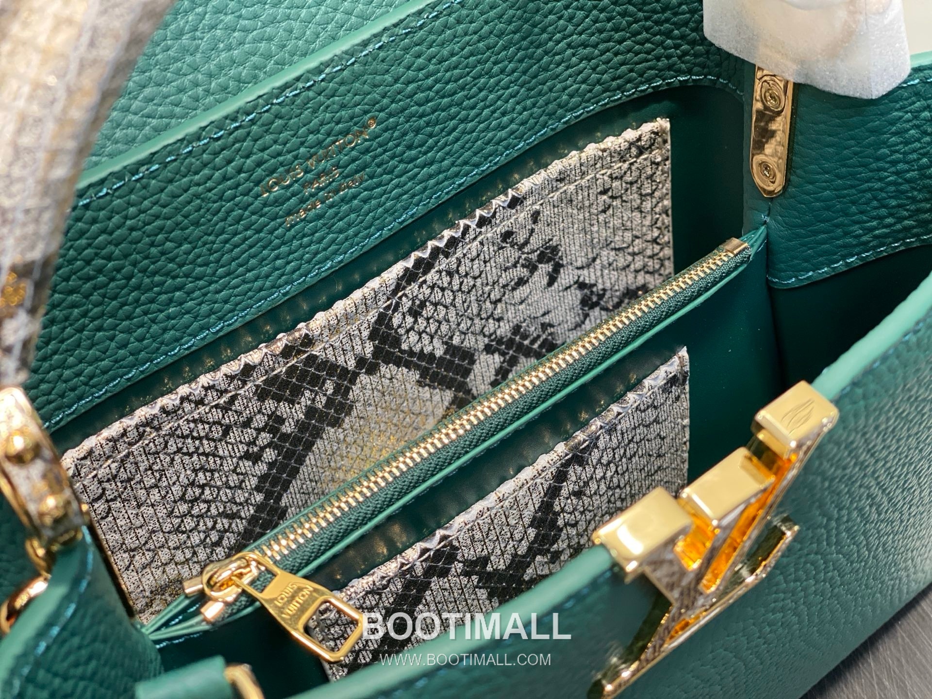 Louis Vuitton Capucines BB Taurillon Leather Top Handle Bag with Python Trim Chain Detail 루이비통 카퓌신 BB 타우릴론 레더 탑핸들백 M89369 27cm 10