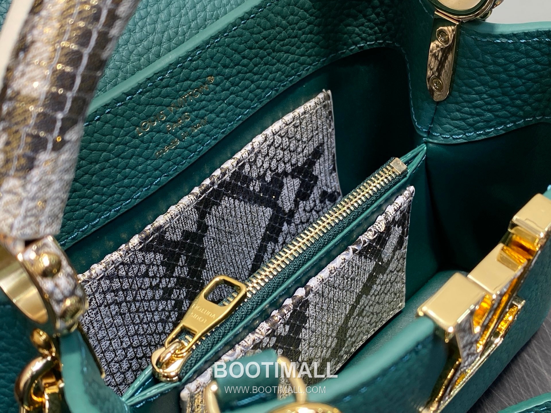 Louis Vuitton Capucines Mini Taurillon Leather Top Handle Bag with Python Trim Chain Detail 루이비통 카퓌신 미니 타우릴론 레더 탑핸들백 M89369 21cm 11