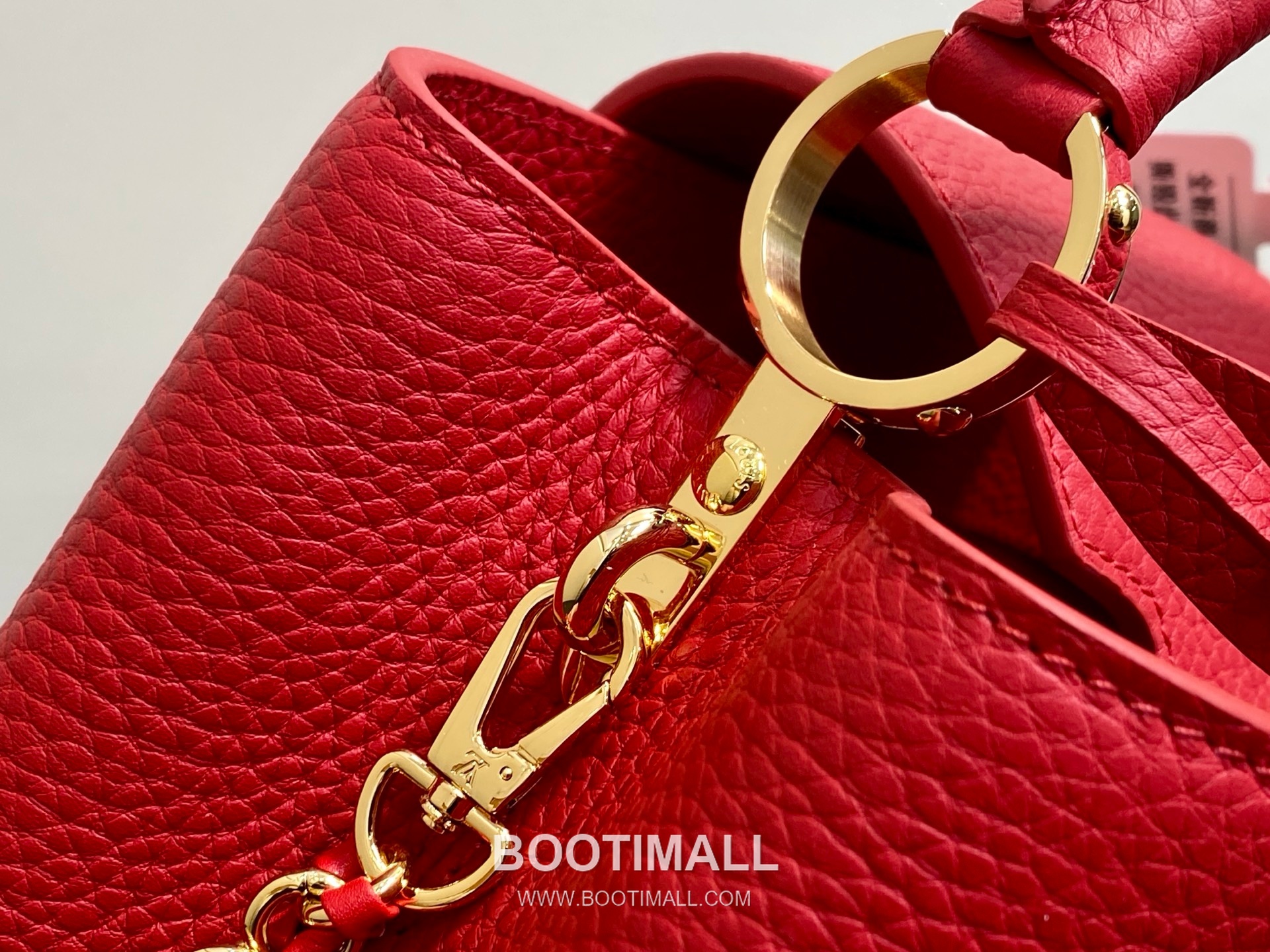 Louis Vuitton Capucines East-West Taurillon Leather Top Handle Bag with Chain Strap Logo Detail 루이비통 카퓌신 이스트웨스트 타우릴론 레더 탑핸들백 M27300 29cm 7