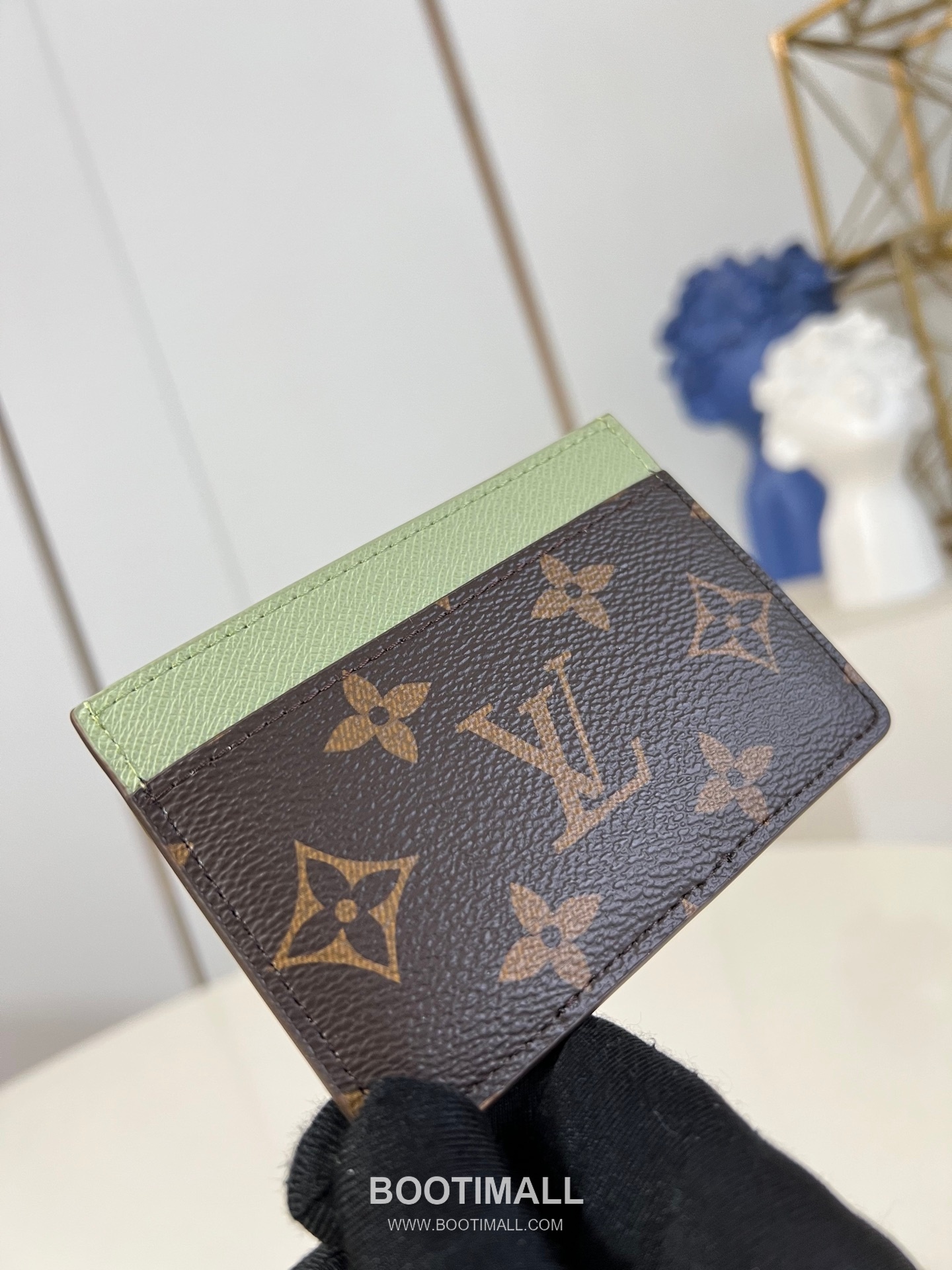 Louis Vuitton Monogram Canvas Card Holder with Cherry Blossom Contrast Detail 루이비통 모노그램 캔버스 카드홀더 M13429 11cm 4