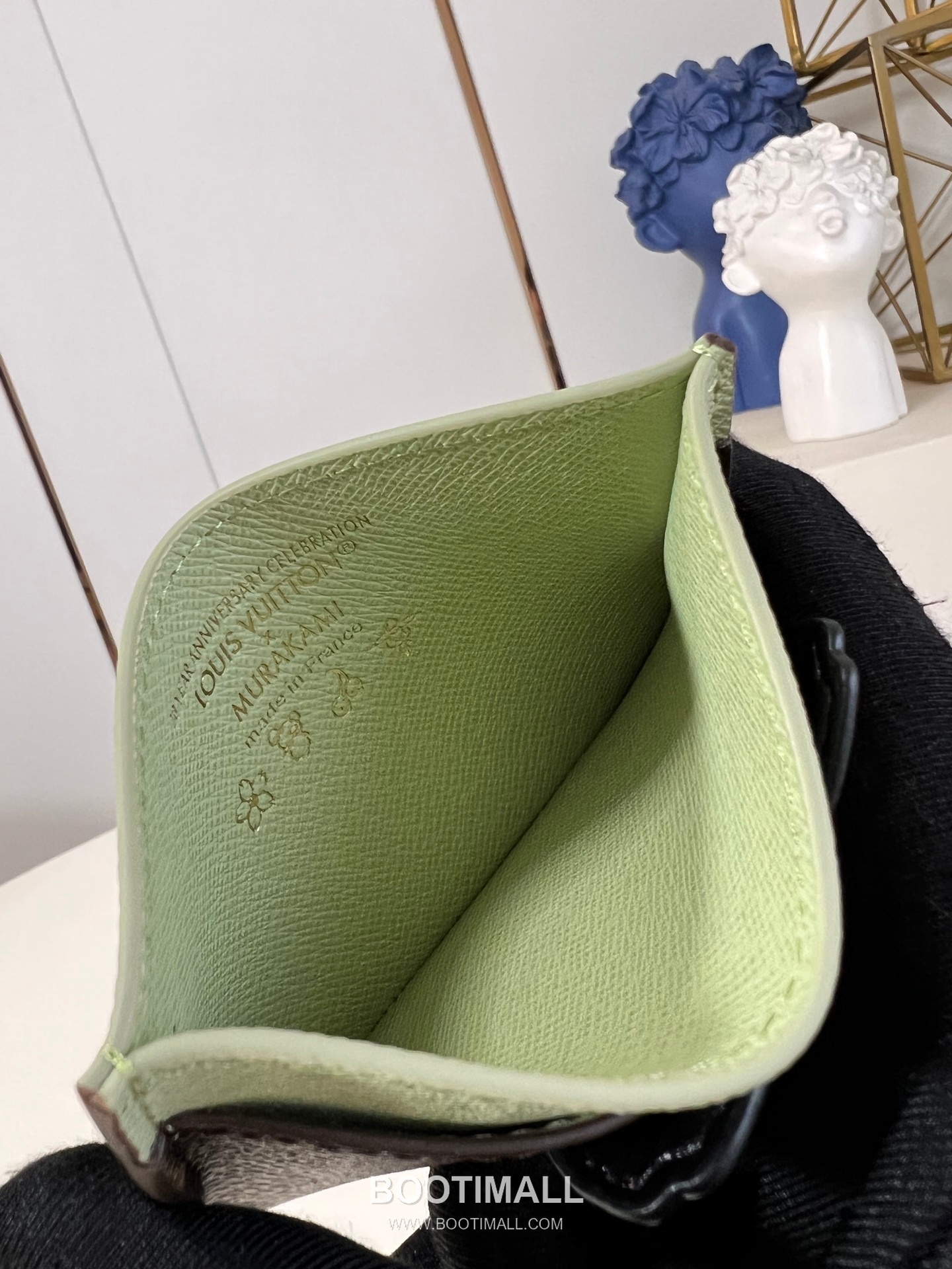 Louis Vuitton Monogram Canvas Card Holder with Cherry Blossom Contrast Detail 루이비통 모노그램 캔버스 카드홀더 M13429 11cm 6