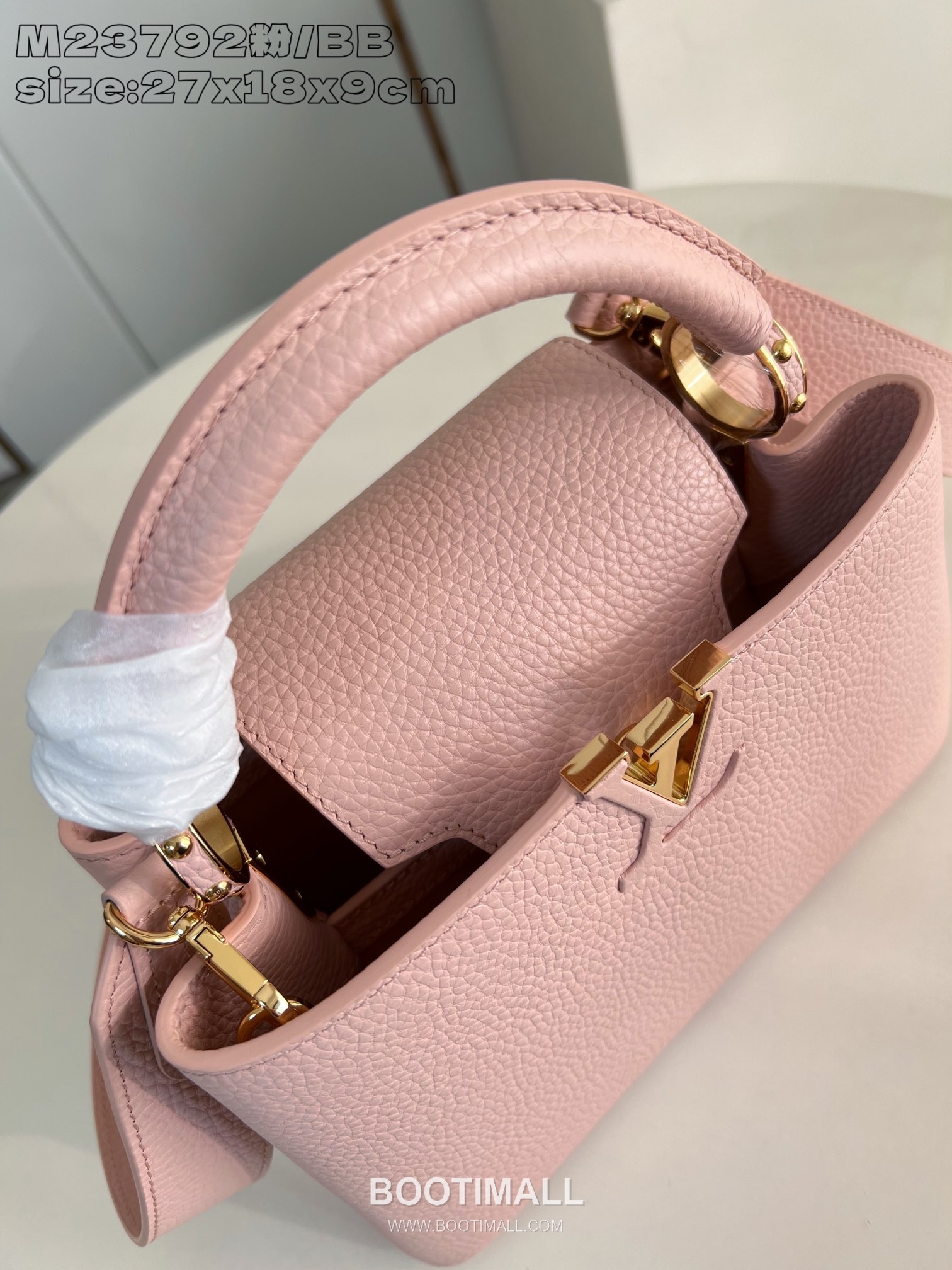 Louis Vuitton Capucines BB Taurillon Leather Top Handle Bag with Strap Logo Detail 루이비통 카퓌신 BB 타우릴론 레더 탑핸들백 M23792 27cm 7