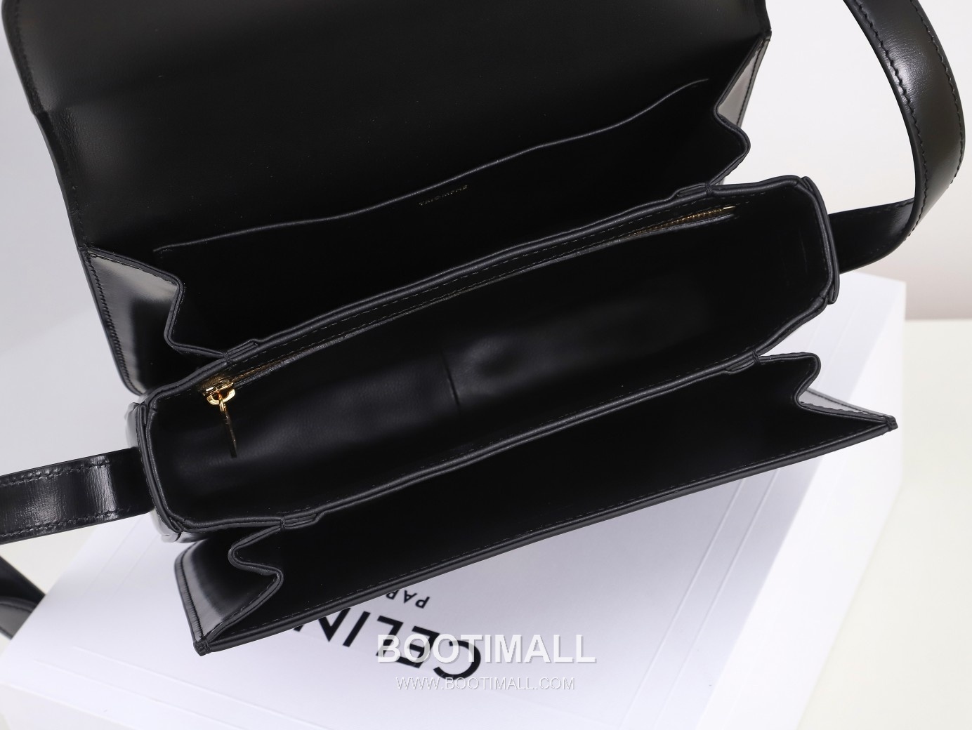 Celine Triomphe Calfskin Leather Shoulder Bag with Flap Logo Detail 셀린느 트리옹프 카프스킨 레더 숄더백 199223 22.5cm 9