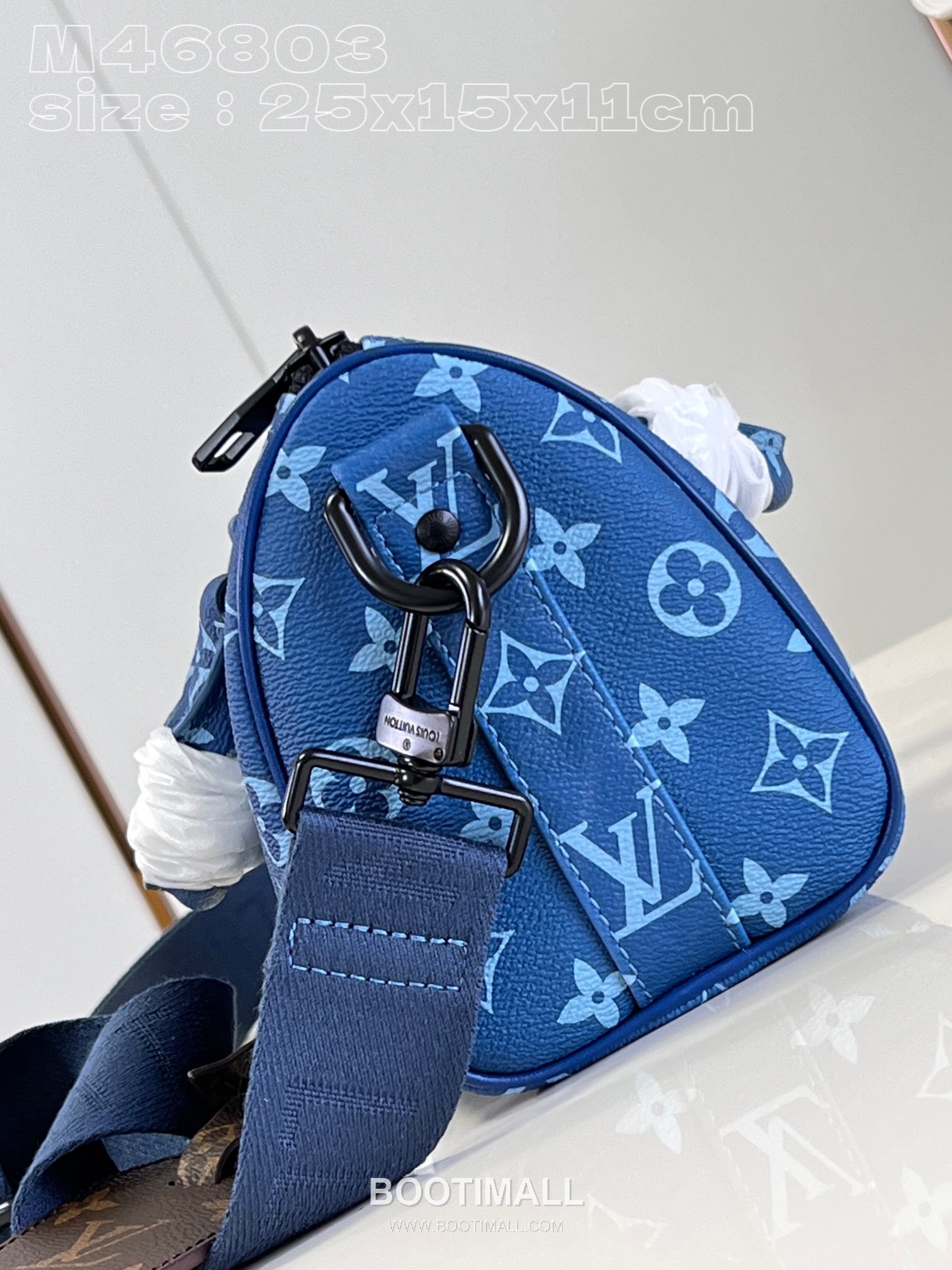 Louis Vuitton Keepall Bandoulière 25 Bag Coated Canvas Leather Trim Duffle Shoulder Bag with Strap 루이비통 키폴 반둘리에 25 코팅 캔버스 레더 트리밍 더플 숄더백 스트랩 M46803 25cm 4