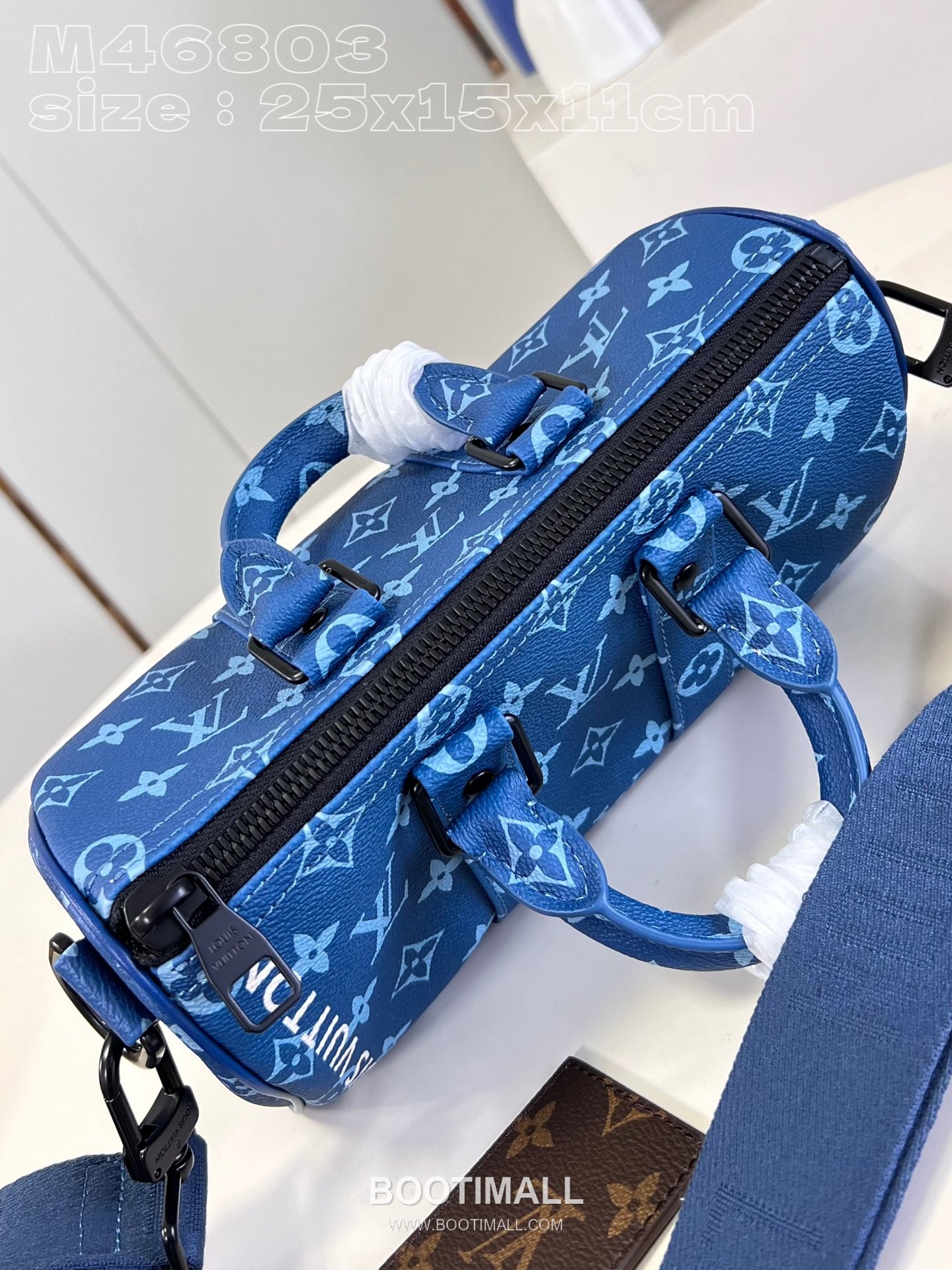 Louis Vuitton Keepall Bandoulière 25 Bag Coated Canvas Leather Trim Duffle Shoulder Bag with Strap 루이비통 키폴 반둘리에 25 코팅 캔버스 레더 트리밍 더플 숄더백 스트랩 M46803 25cm 7