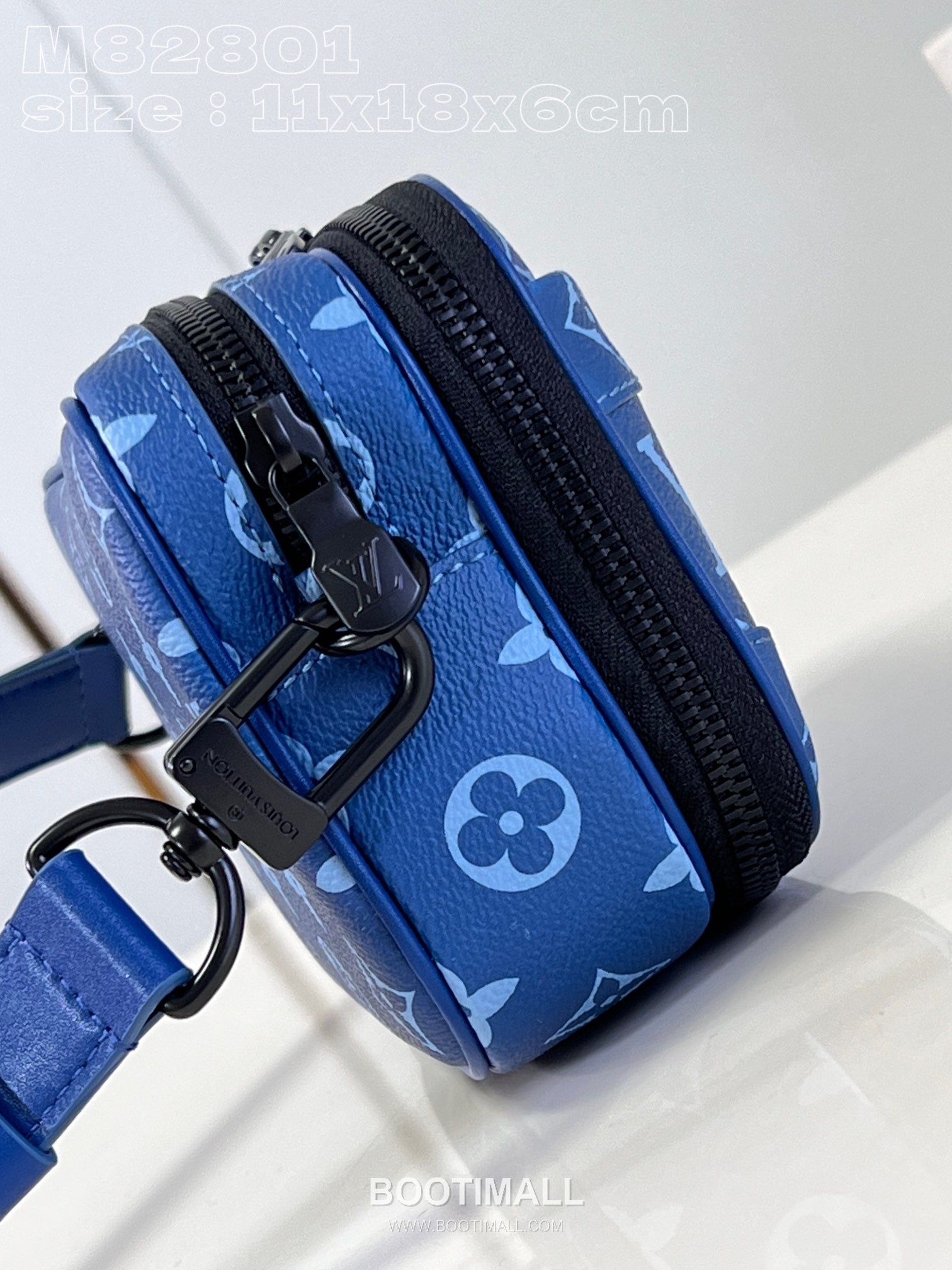 Louis Vuitton Nano Alpha Monogram Canvas Crossbody Bag with Front Pocket Strap Detail 루이비통 나노 알파 모노그램 캔버스 크로스바디백 M82801 11cm 3