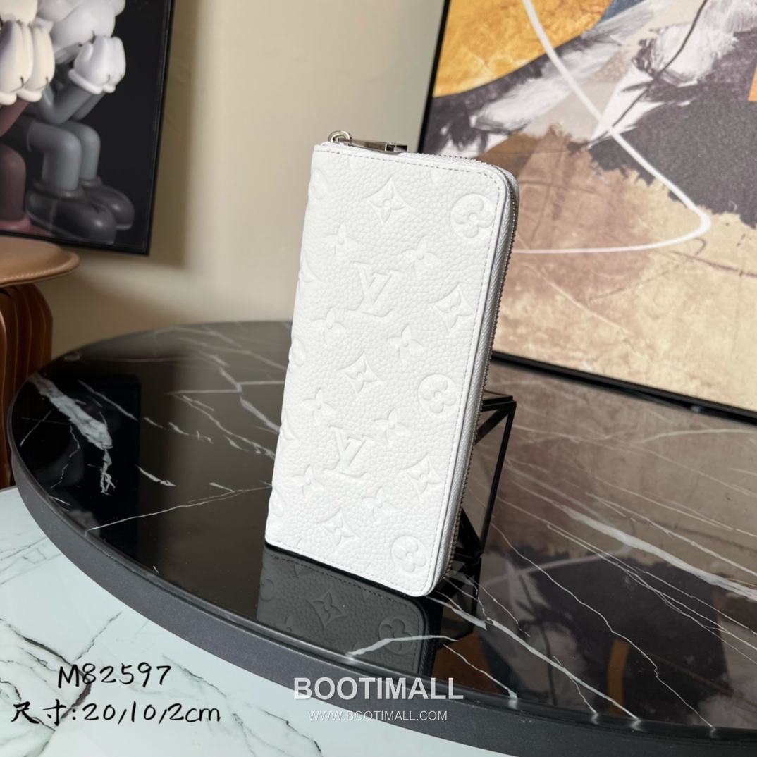 Louis Vuitton Zippy Vertical Taurillon Leather Wallet with Zip Pocket Card Slot Detail 루이비통 지피 버티컬 타우릴론 레더 지퍼 장지갑 M82597 20cm 1