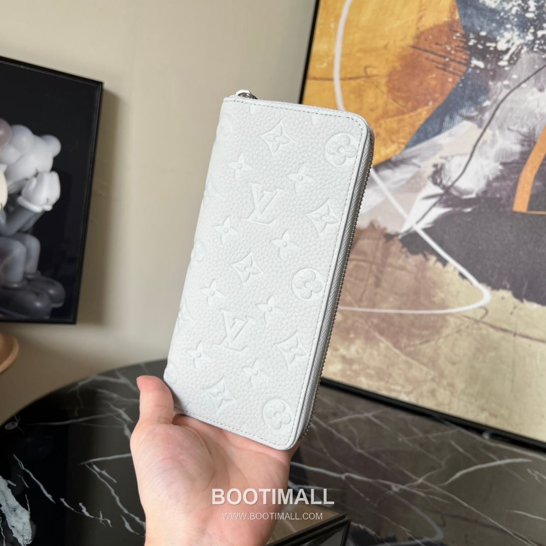 Louis Vuitton Zippy Vertical Taurillon Leather Wallet with Zip Pocket Card Slot Detail 루이비통 지피 버티컬 타우릴론 레더 지퍼 장지갑 M82597 20cm 3