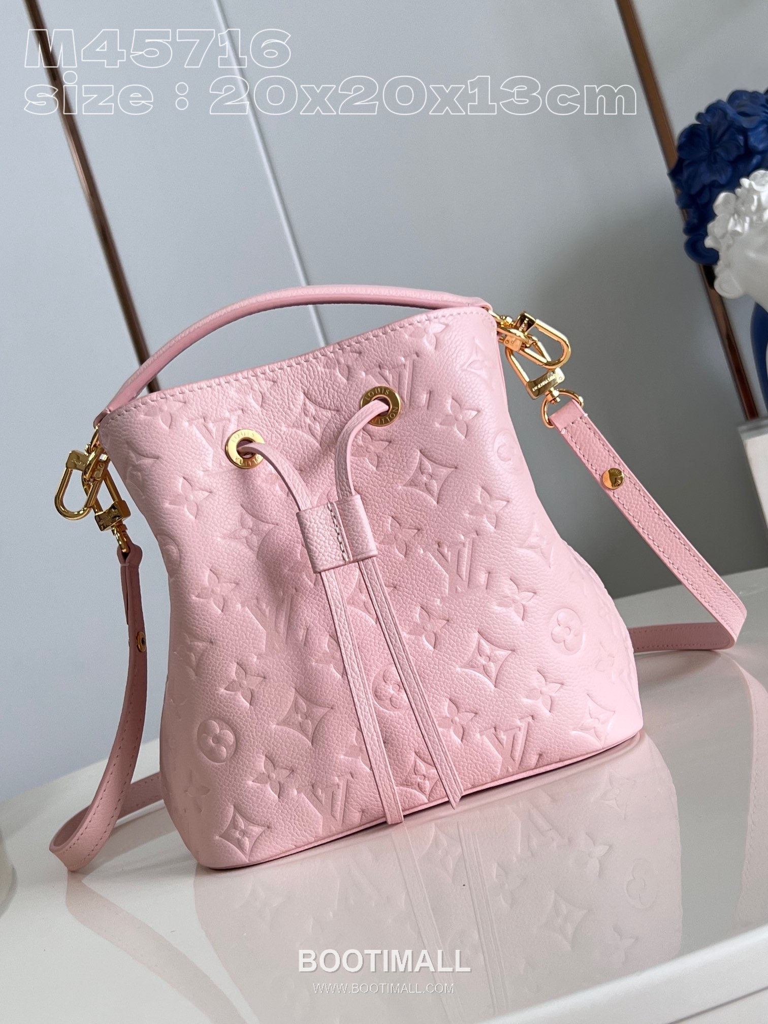 Louis Vuitton Néonoé BB Monogram Empreinte Calfskin Leather Bucket Bag with Drawstring Strap Detail 루이비통 네오노에 BB 모노그램 앙프렝뜨 카프스킨 레더 버킷백 M45716 20cm 1