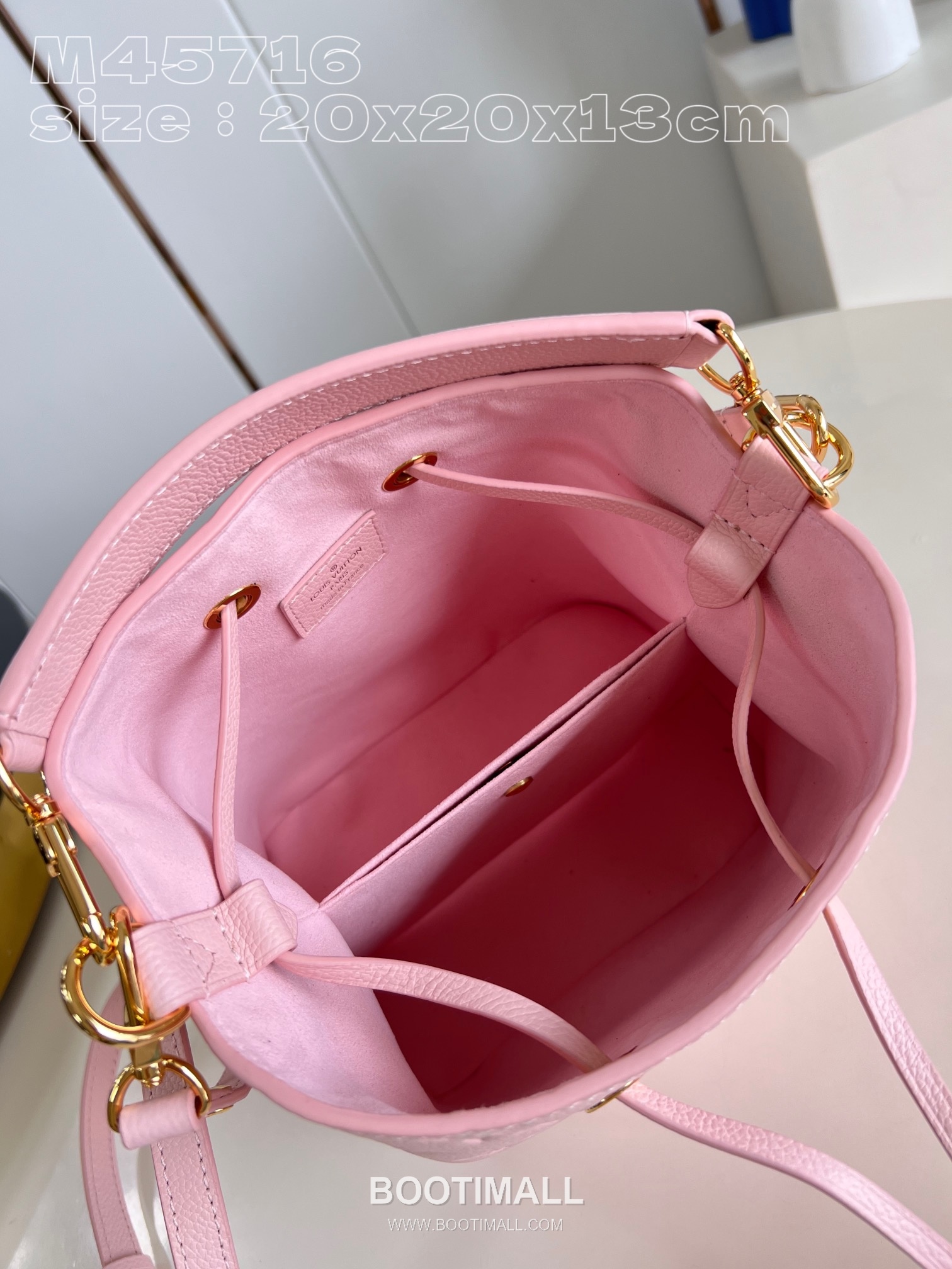 Louis Vuitton Néonoé BB Monogram Empreinte Calfskin Leather Bucket Bag with Drawstring Strap Detail 루이비통 네오노에 BB 모노그램 앙프렝뜨 카프스킨 레더 버킷백 M45716 20cm 6