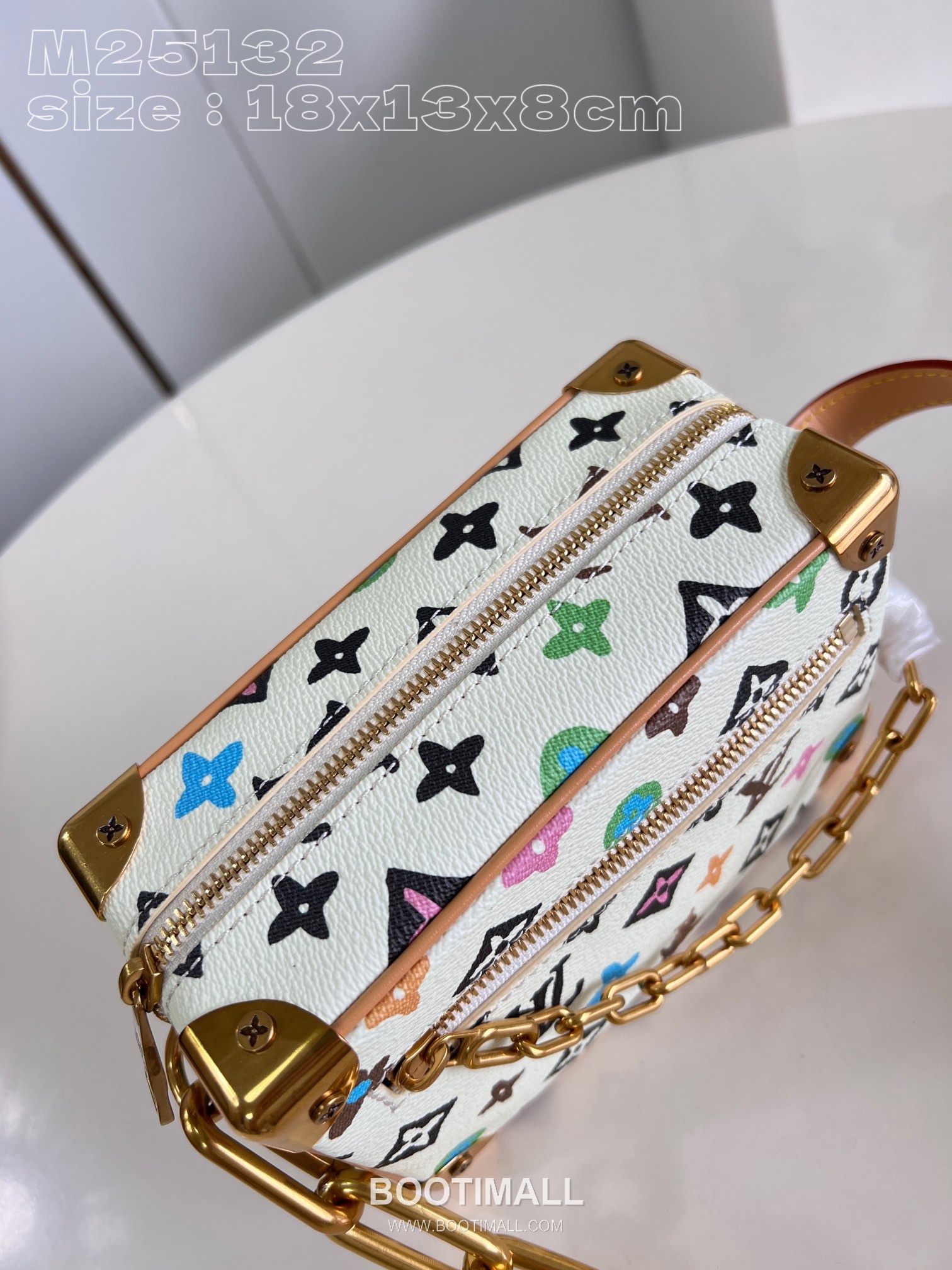 Louis Vuitton Mini Soft Trunk Monogram Canvas Crossbody Bag with Chain Zip Detail 루이비통 미니 소프트 트렁크 모노그램 캔버스 크로스바디백 M25132 18.5cm 6