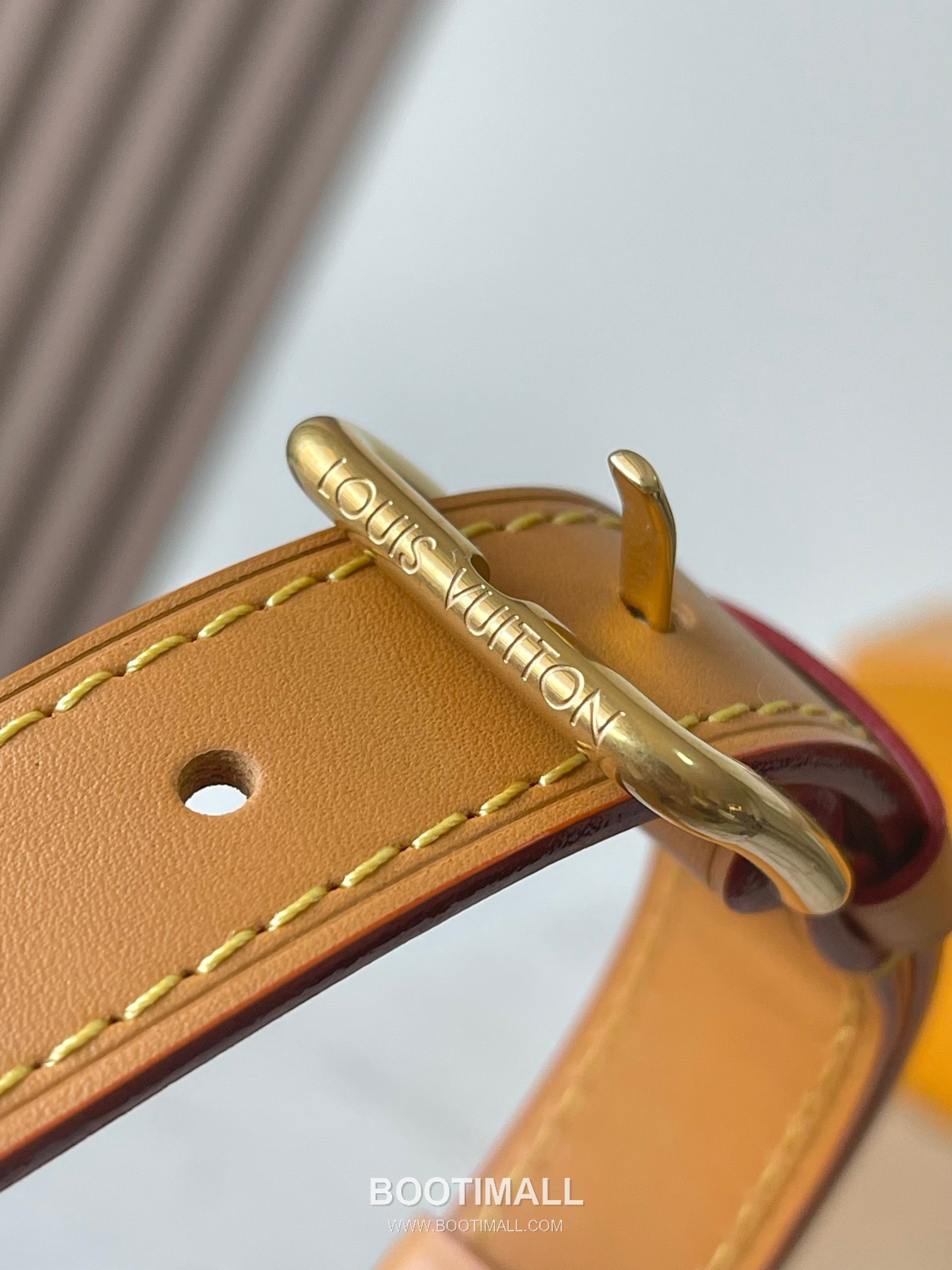 Louis Vuitton Dolphin Monogram Canvas Duffle Bag with Handle Strap Detail 루이비통 돌핀 모노그램 캔버스 더플백 M14963 38cm 14