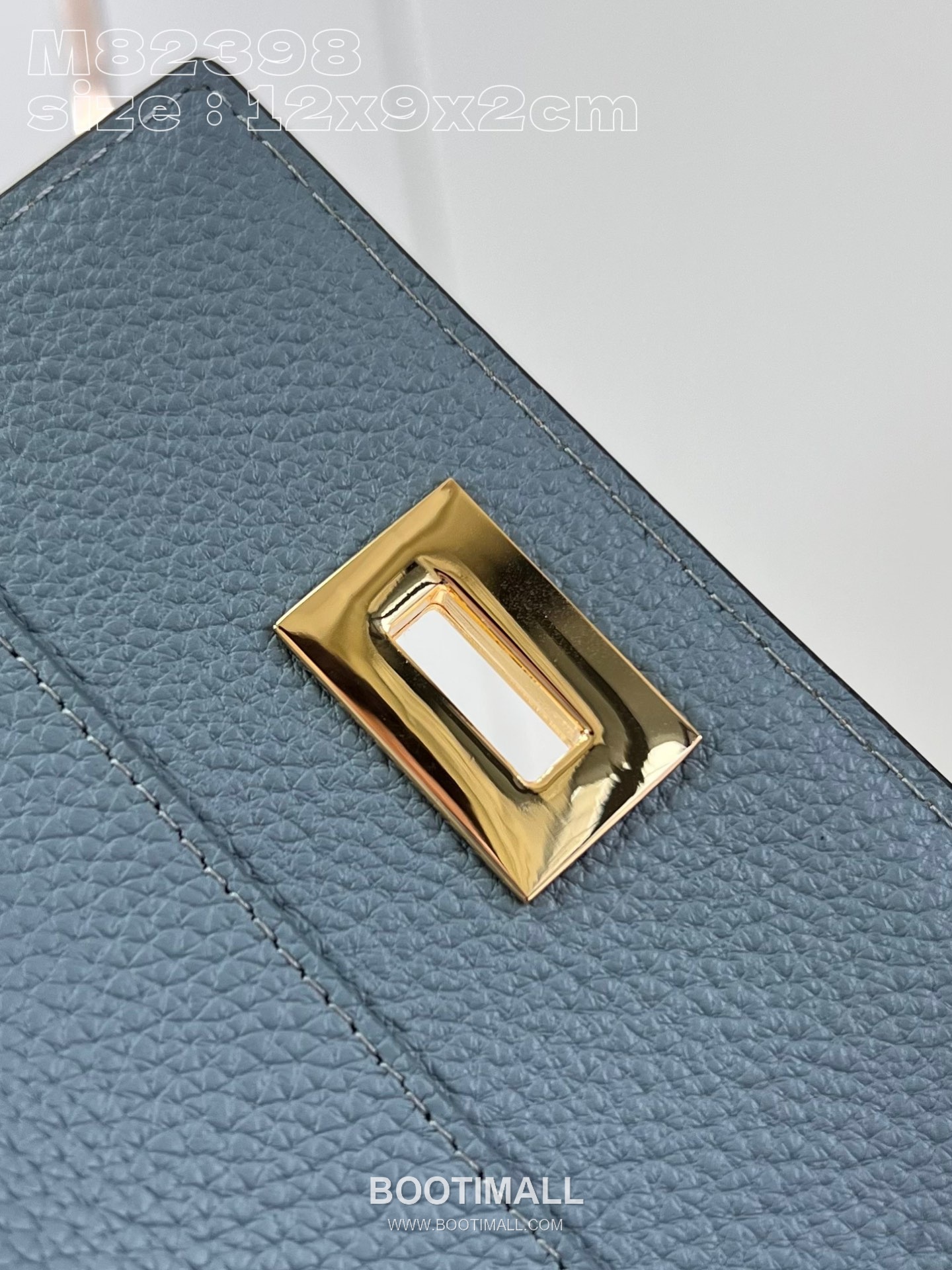 Louis Vuitton Victorine On My Side Monogram Canvas Calfskin Leather Wallet with Flap Lock Detail 루이비통 빅토린 온마이사이드 모노그램 캔버스 카프스킨 레더 반지갑 M82398 12cm 8