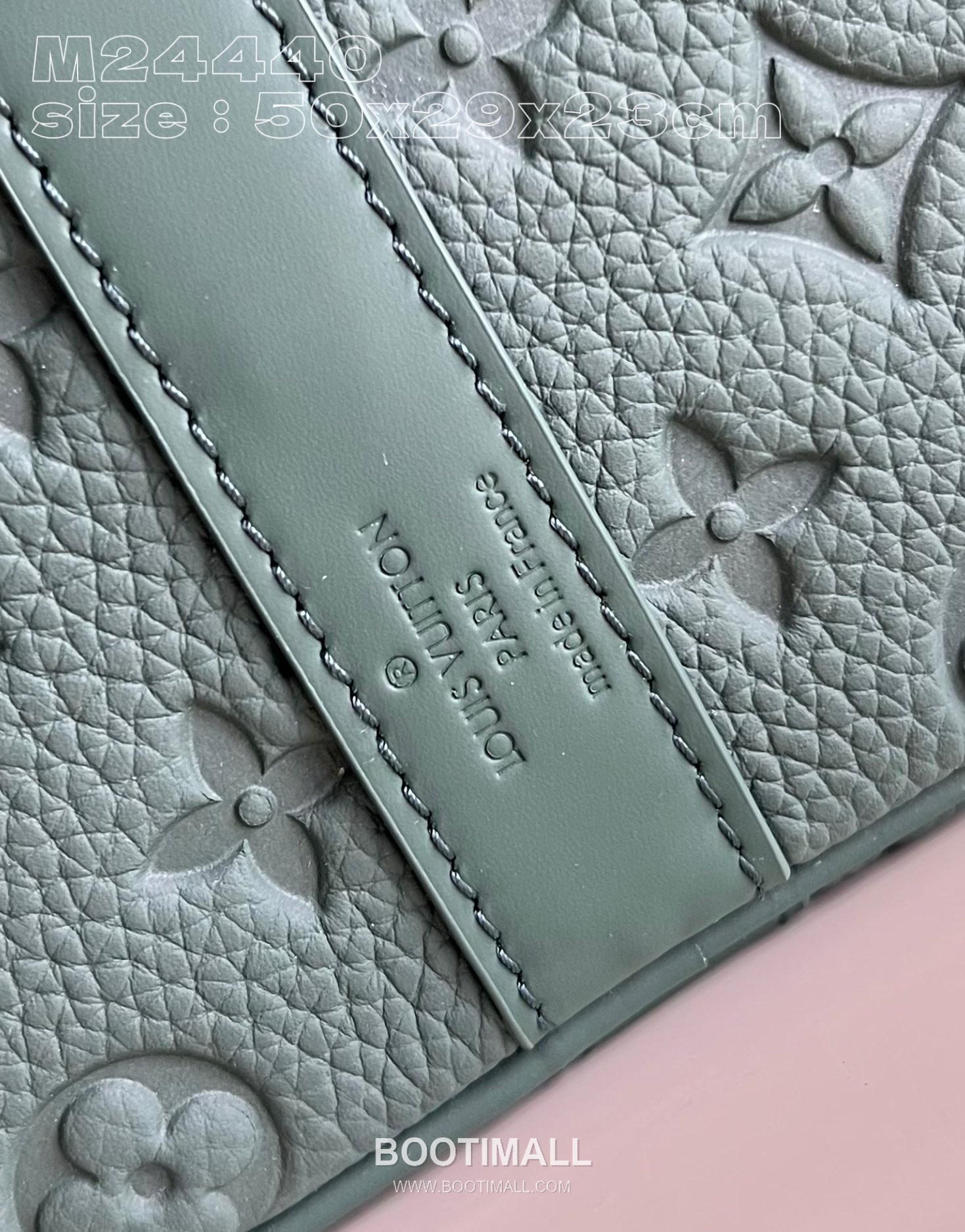 Louis Vuitton Keepall Bandoulière 50 Taurillon Leather Duffle Bag with Strap Metal Detail 루이비통 키폴 반둘리에 50 타우릴론 레더 더플백 M24440 50cm 4