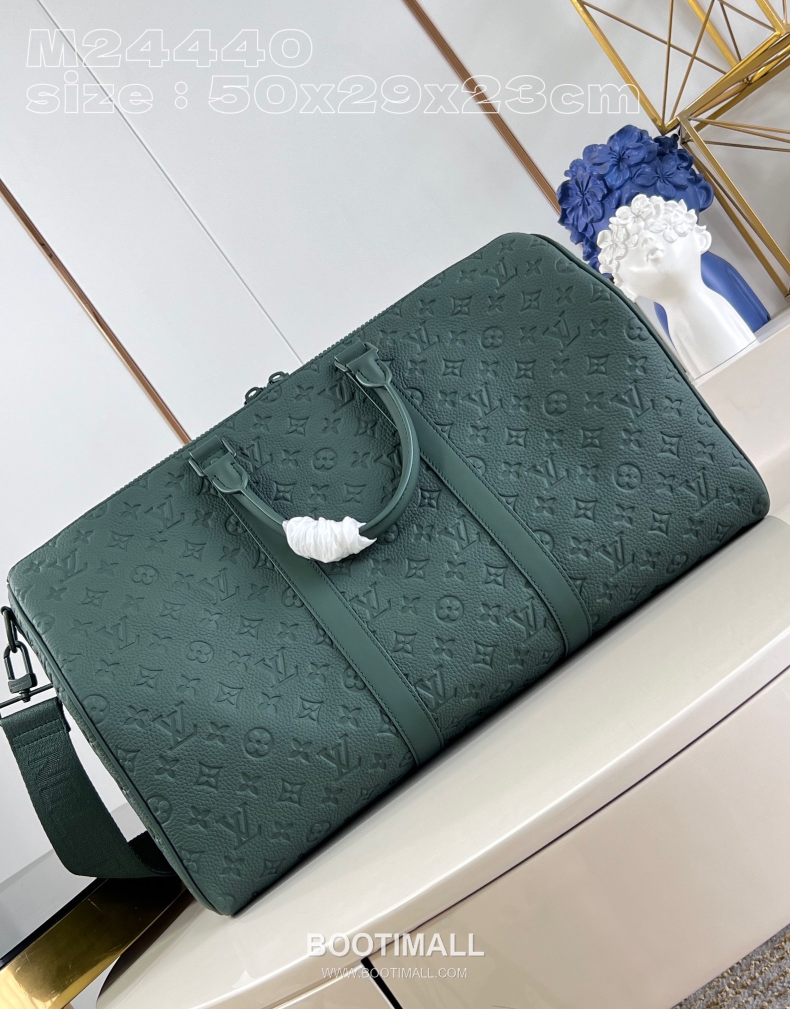 Louis Vuitton Keepall Bandoulière 50 Taurillon Leather Duffle Bag with Strap Metal Detail 루이비통 키폴 반둘리에 50 타우릴론 레더 더플백 M24440 50cm 5