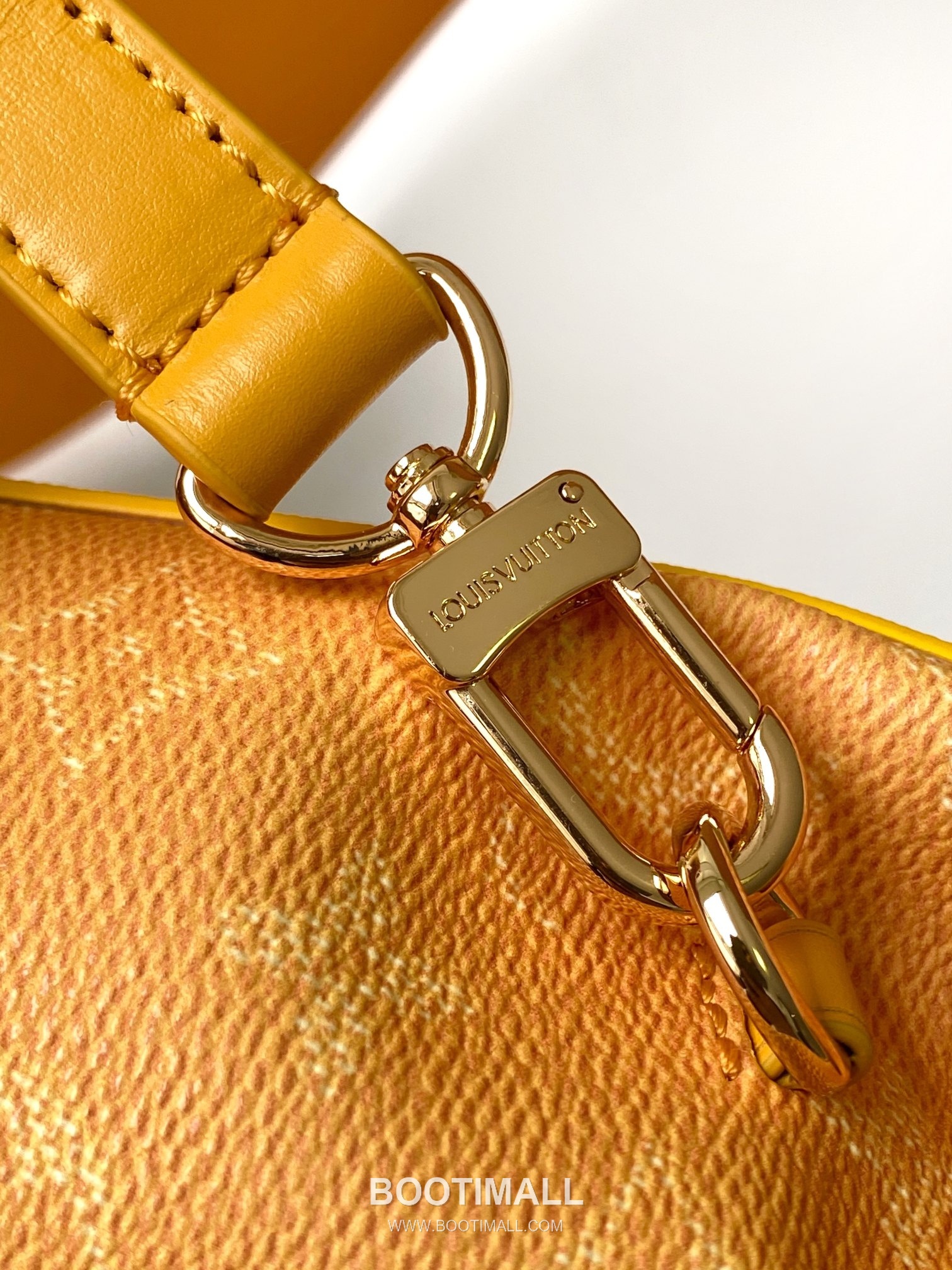 Louis Vuitton Nano Steamer Monogram Eclipse Canvas Crossbody Bag with Chain Strap Corner Detail 루이비통 나노 스티머 모노그램 이클립스 캔버스 크로스바디백 M12655 15cm 7