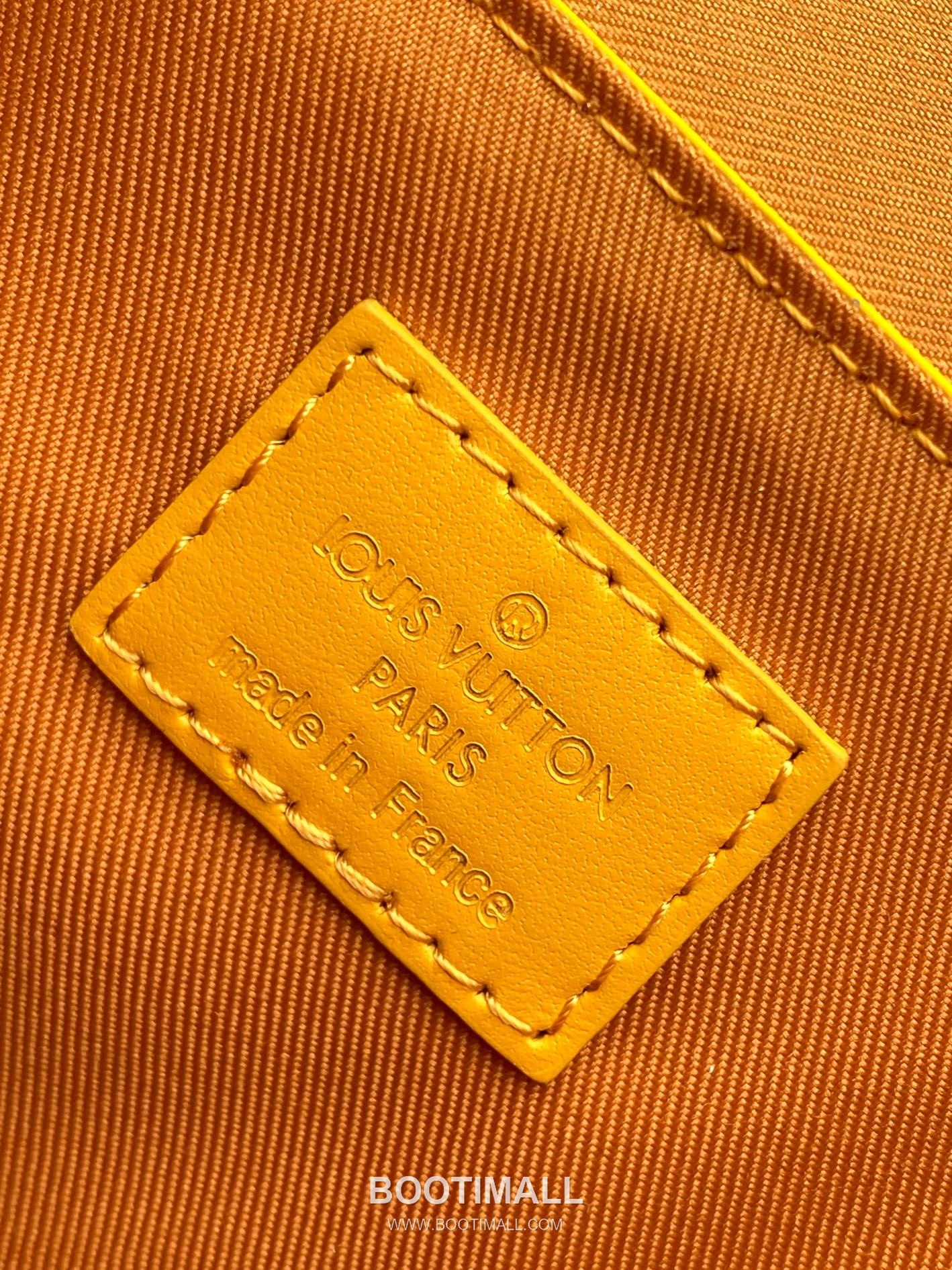 Louis Vuitton Nano Steamer Monogram Eclipse Canvas Crossbody Bag with Chain Strap Corner Detail 루이비통 나노 스티머 모노그램 이클립스 캔버스 크로스바디백 M12655 15cm 10