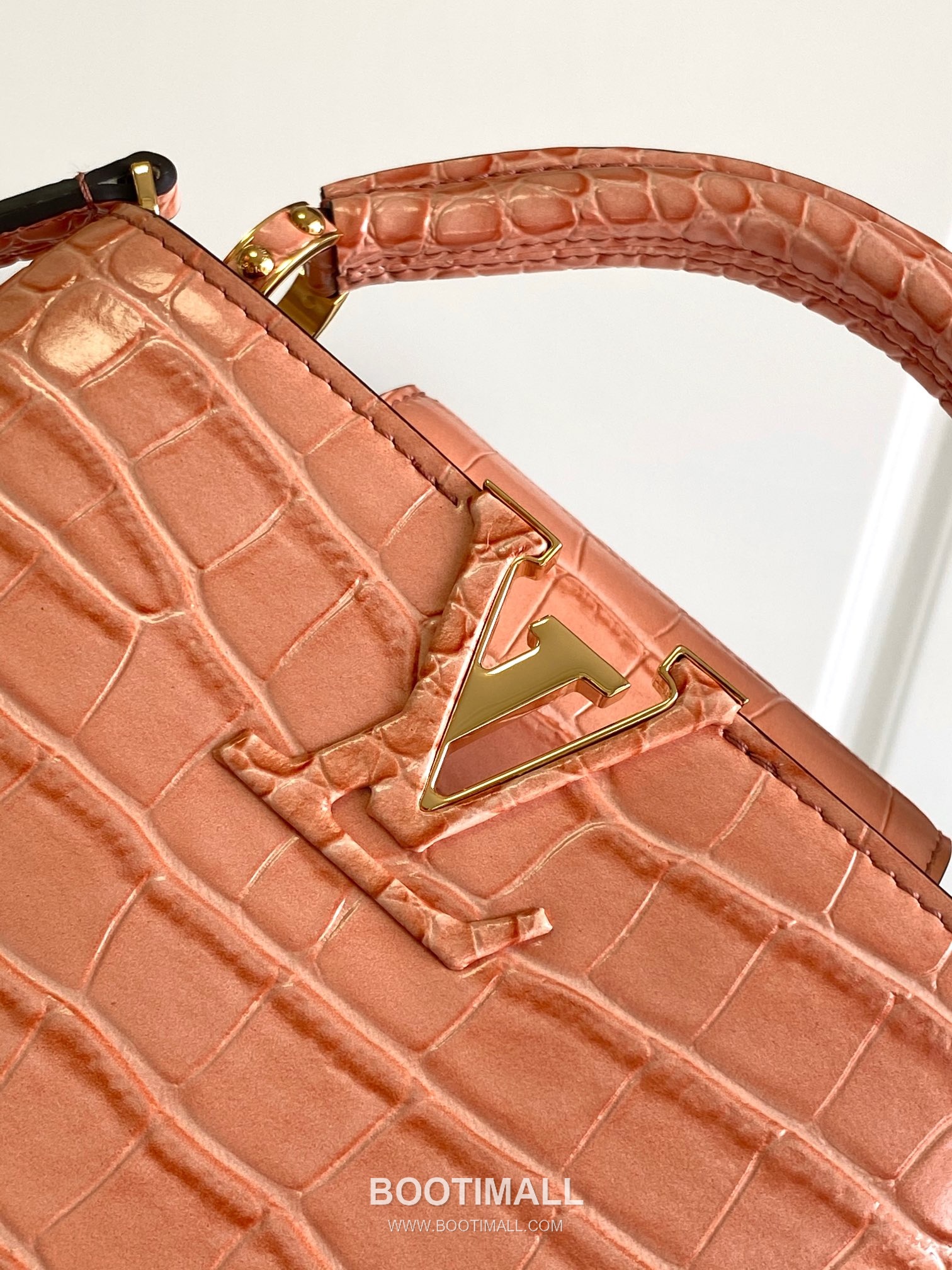 Louis Vuitton Calfskin Leather Top Handle Bag with Strap Metal Detail 루이비통 카프스킨 레더 탑핸들백 M93429 21cm 5