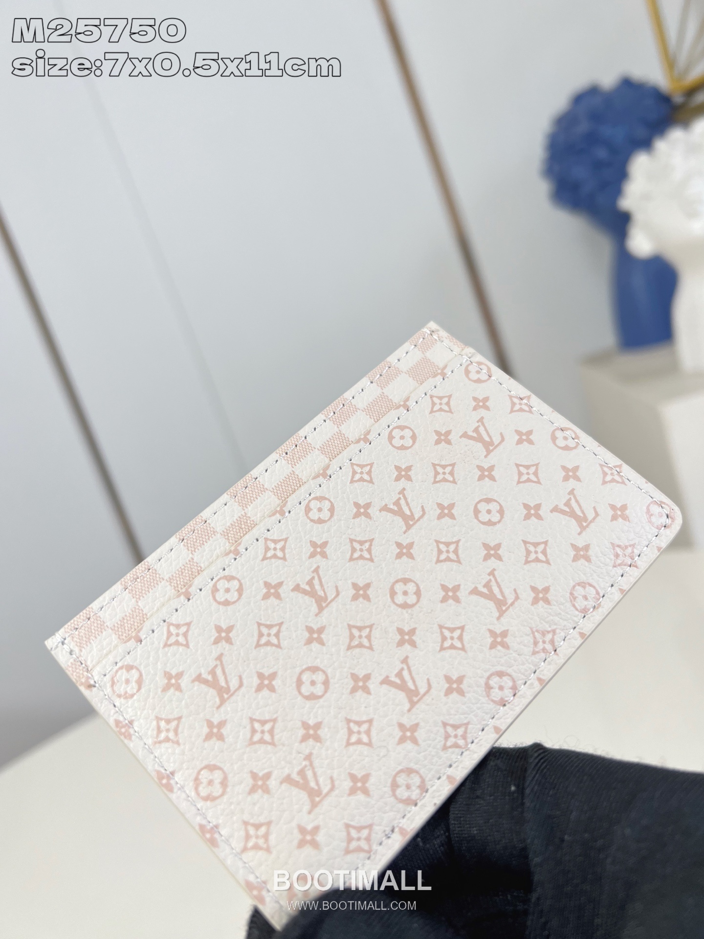Louis Vuitton Monogram Canvas Card Holder with Slim Pocket Slot Detail 루이비통 모노그램 캔버스 카드홀더 M25750 11cm 2