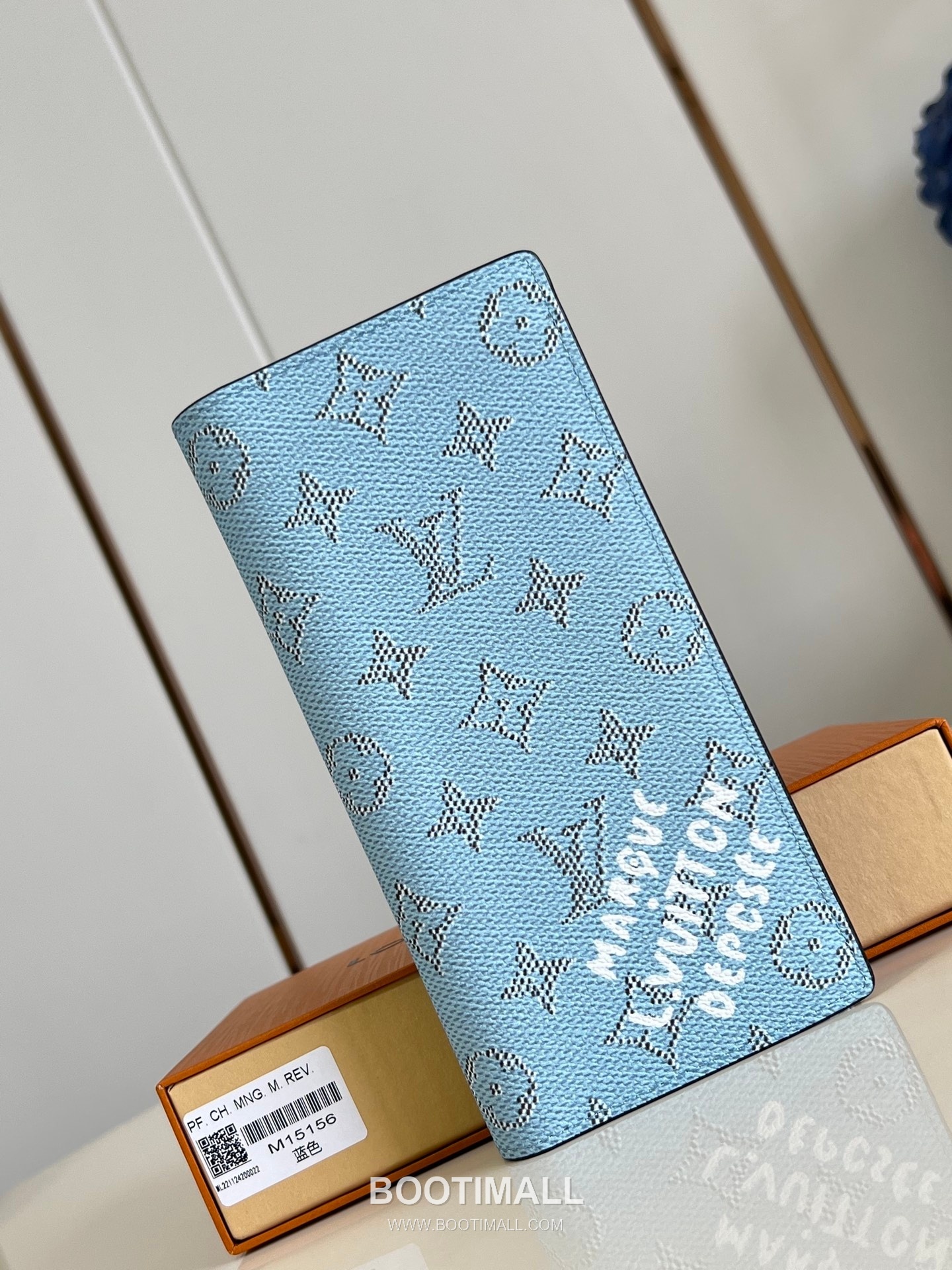 Louis Vuitton Brazza Monogram Eclipse Canvas Wallet with Zip Pocket Card Slot Detail 루이비통 브라짜 모노그램 이클립스 캔버스 장지갑 M15156 10cm 1