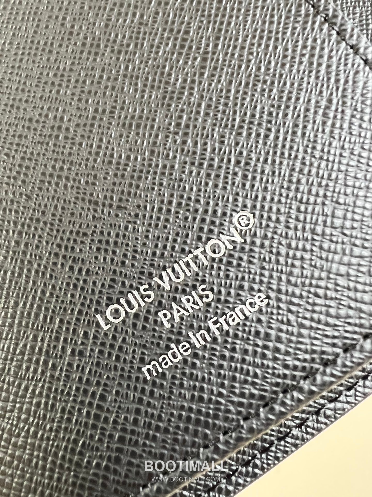 Louis Vuitton Brazza Monogram Eclipse Canvas Wallet with Zip Pocket Card Slot Detail 루이비통 브라짜 모노그램 이클립스 캔버스 장지갑 M15156 10cm 6