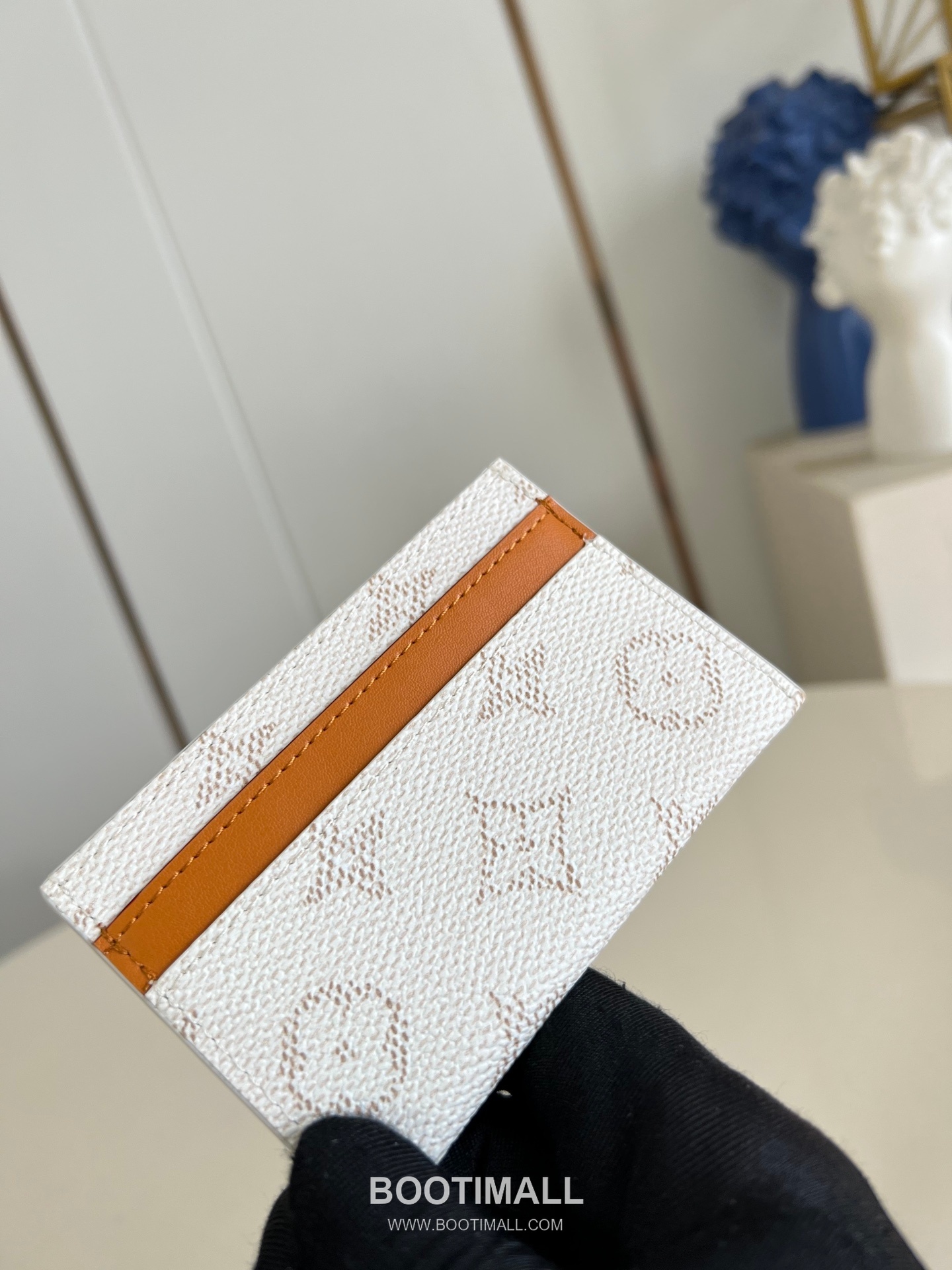 Louis Vuitton Monogram Eclipse Canvas Card Holder with Slot Pocket Detail 루이비통 모노그램 이클립스 캔버스 카드홀더 M14766 11cm 3