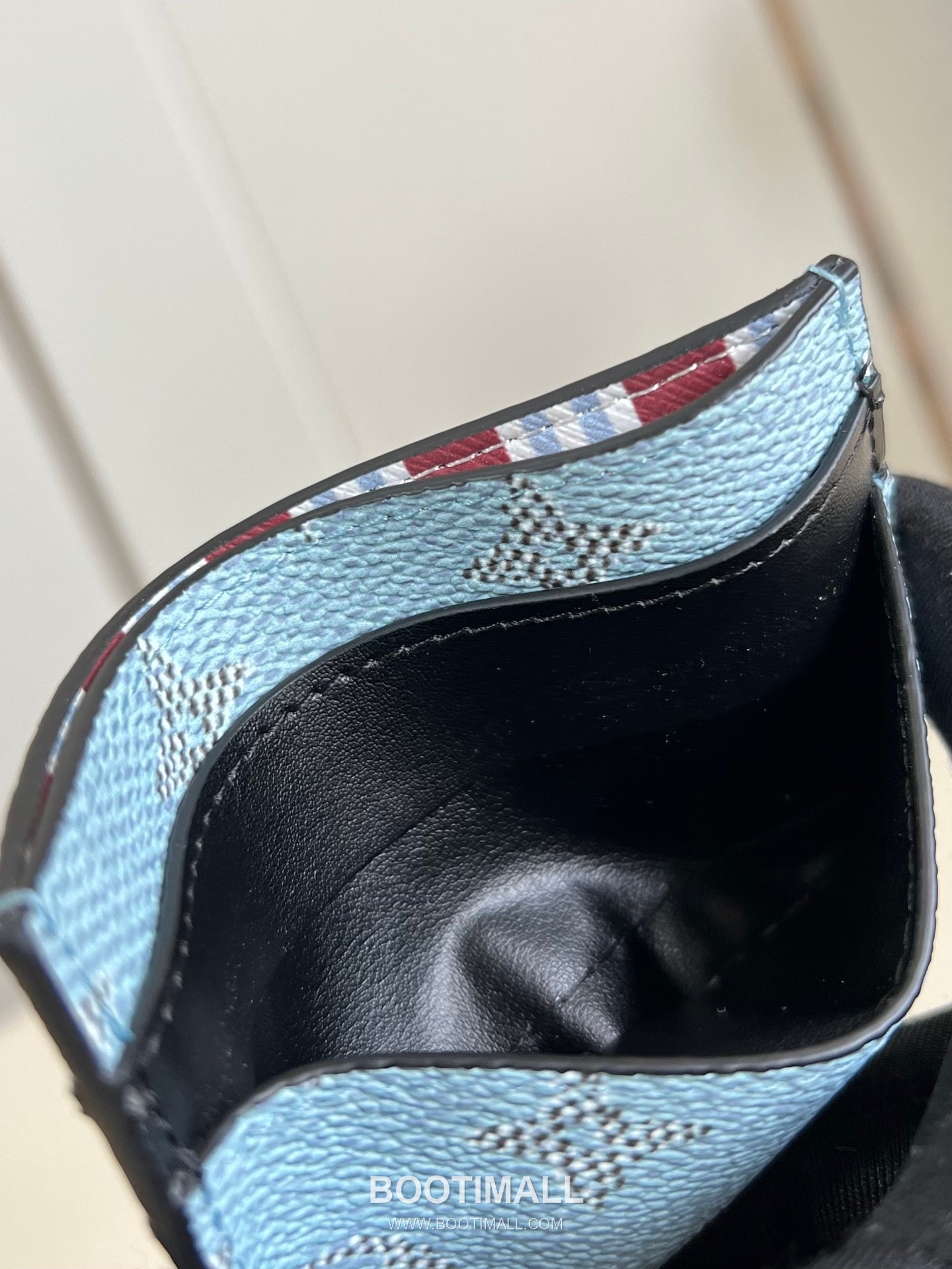 Louis Vuitton Monogram Eclipse Canvas Card Holder with Slot Pocket Detail 루이비통 모노그램 이클립스 캔버스 카드홀더 M14766 11cm 5