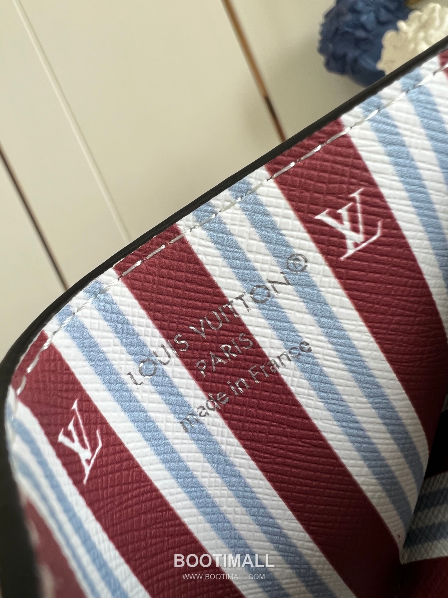 Louis Vuitton Monogram Eclipse Canvas Card Holder with Slot Pocket Detail 루이비통 모노그램 이클립스 캔버스 카드홀더 M14766 11cm 8